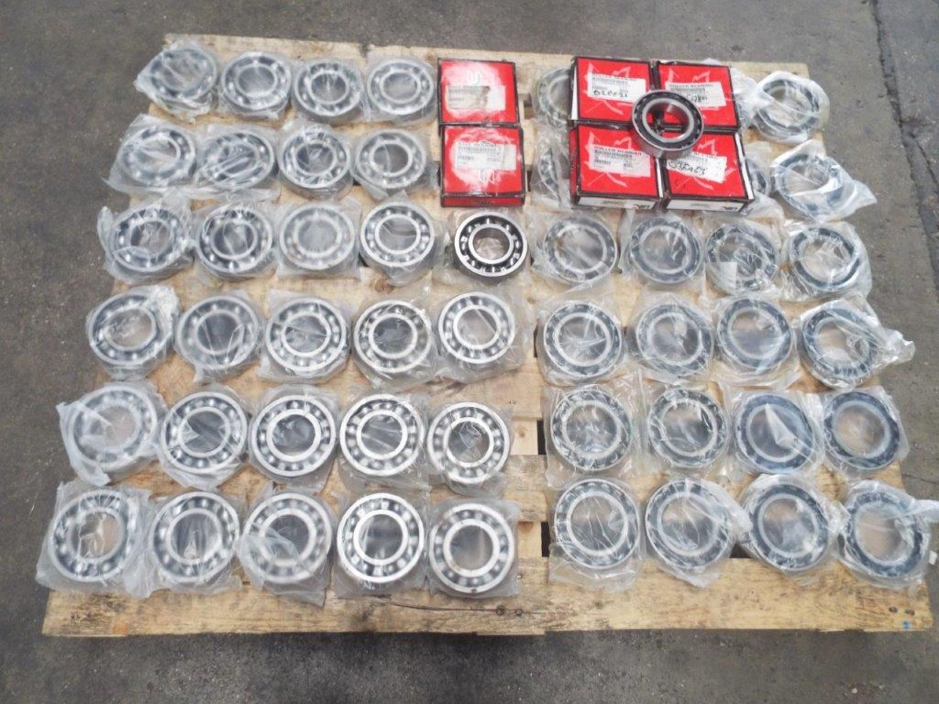 57 x Mixed UBC 125/120mm Roller / Ball Bearings P/No N214E/6311