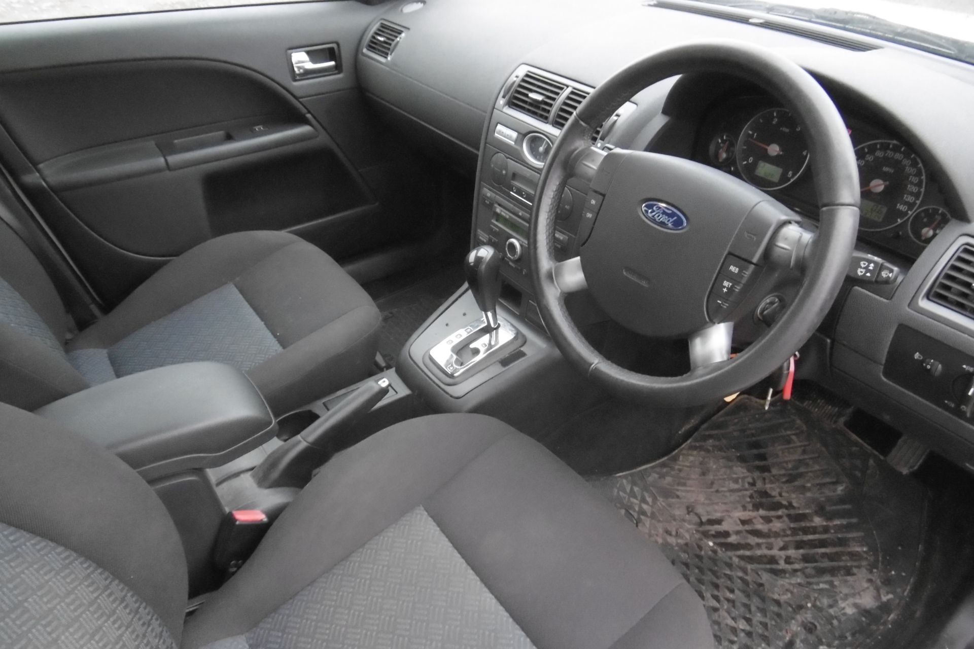 Ford Mondeo 2.0TDCi Estate - Image 12 of 16