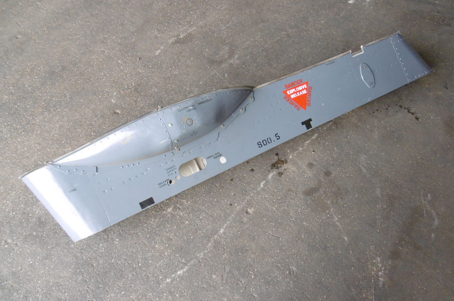 Very Rare Harrier Missile Release Pod - Image 4 of 10