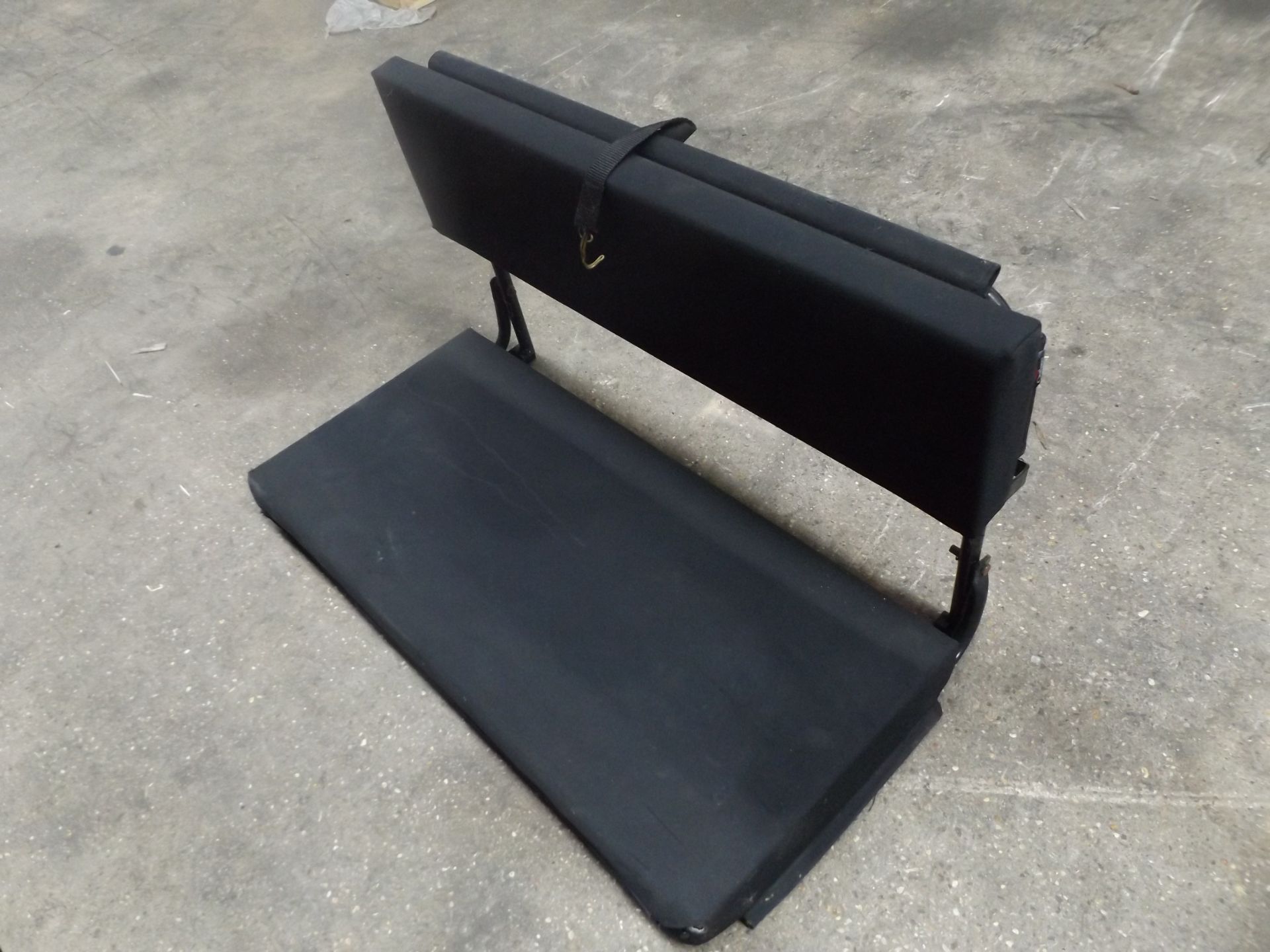 2 x Land Rover Wolf Bench Seats - Image 6 of 9