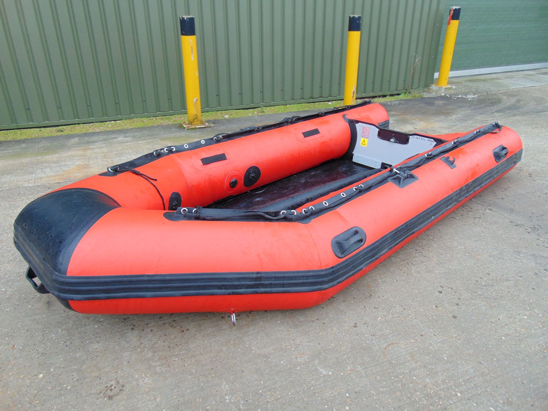 UK Fire Service Inflatable Flood Rescue Boat - Bild 2 aus 15