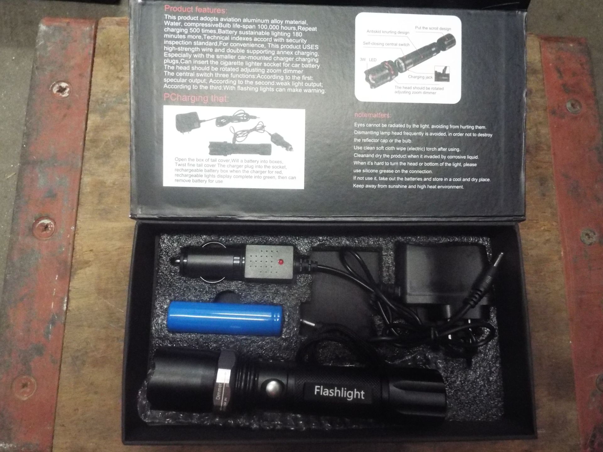 Rechargeable LED Tactical Flashlight - Bild 3 aus 5