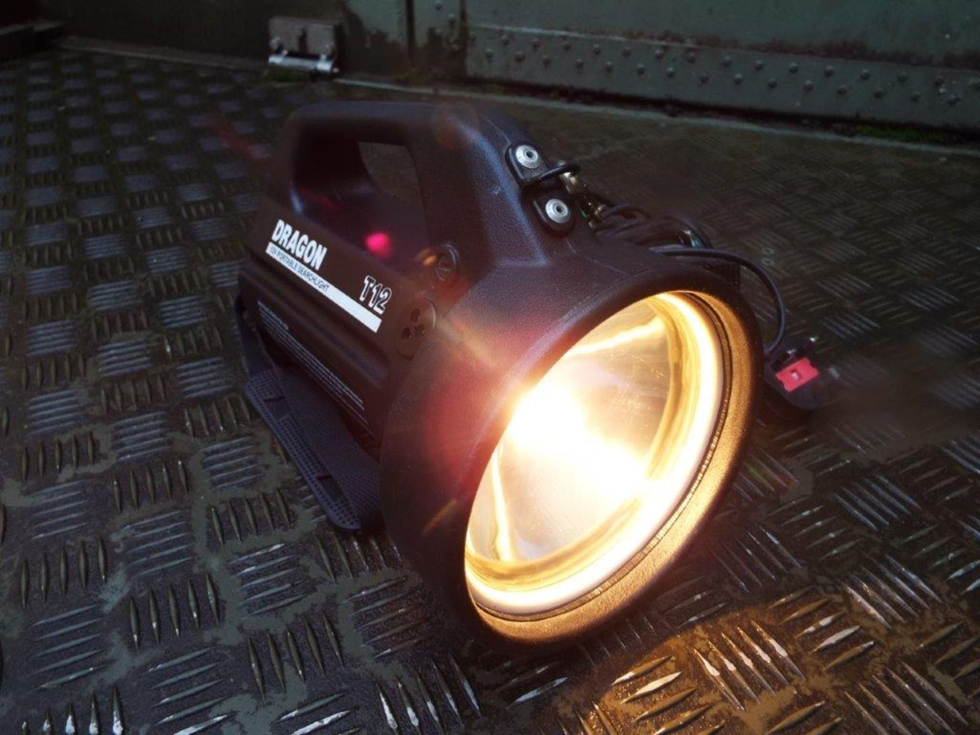 Dragon T12 12V Portable Searchlight - Image 5 of 8