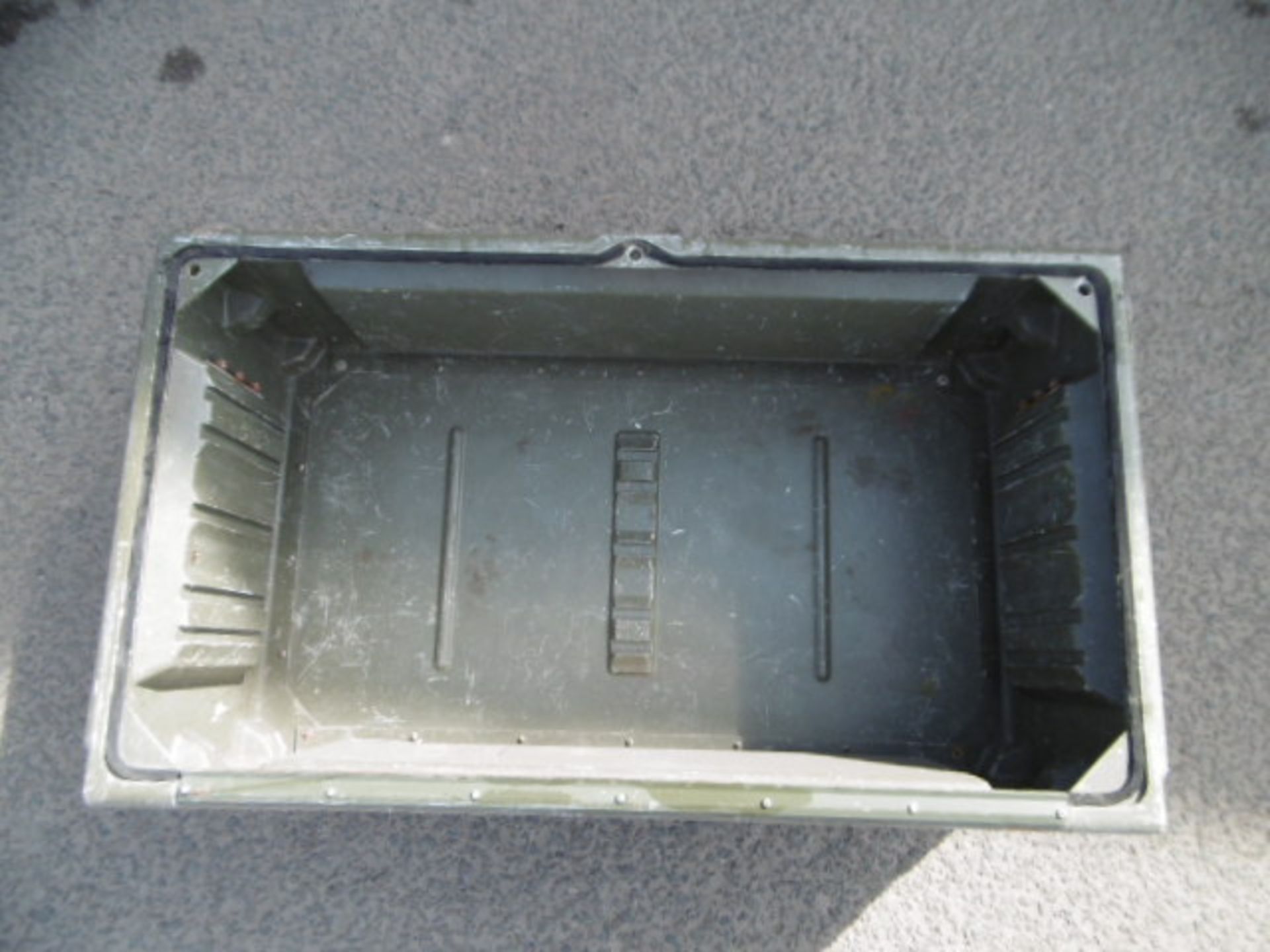 8 x Heavy Duty Interconnecting Storage Boxes - Image 4 of 4