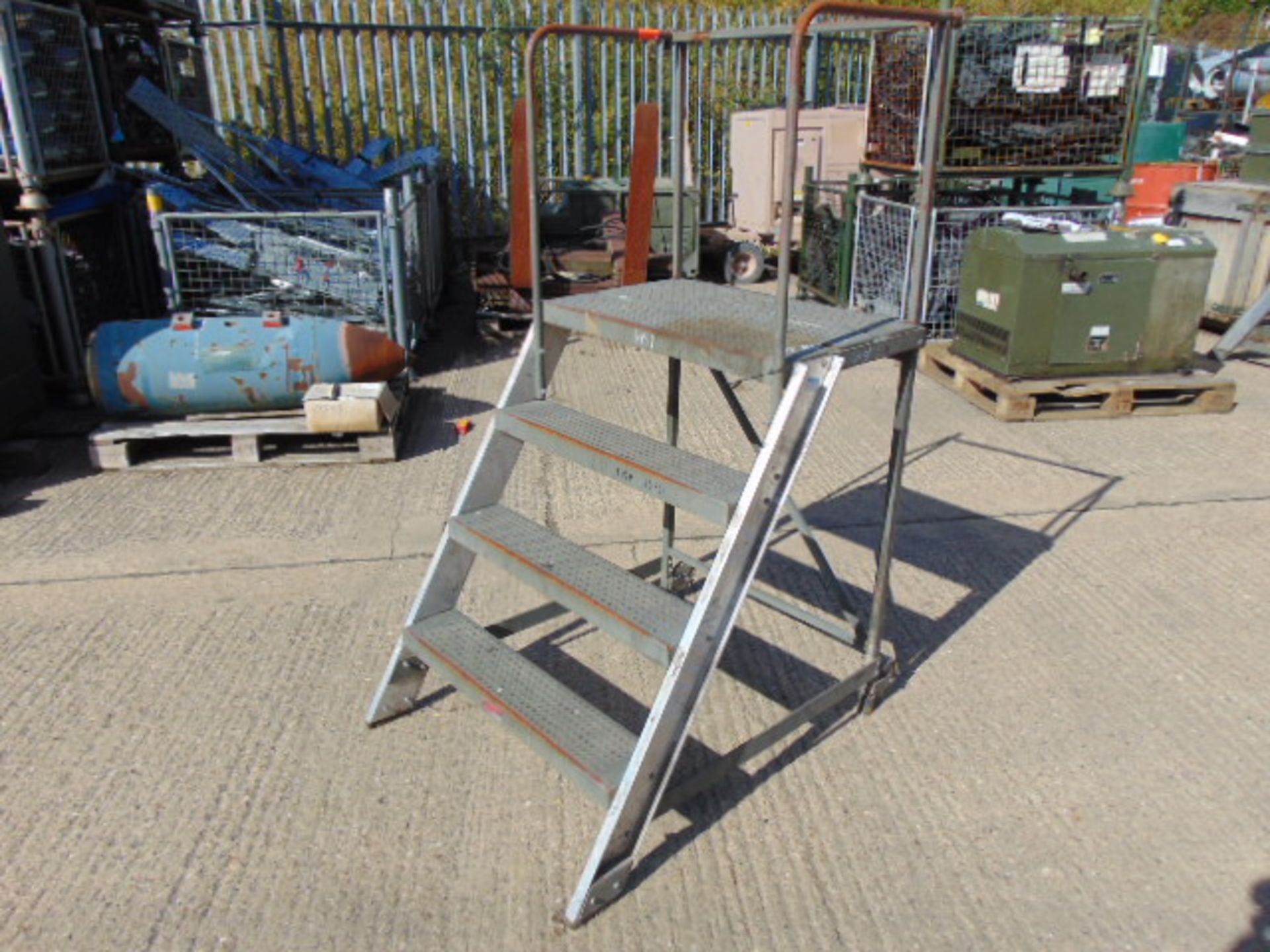 Martin-Thomas Ltd 4-Step mobile Warehouse Ladder - Image 2 of 5
