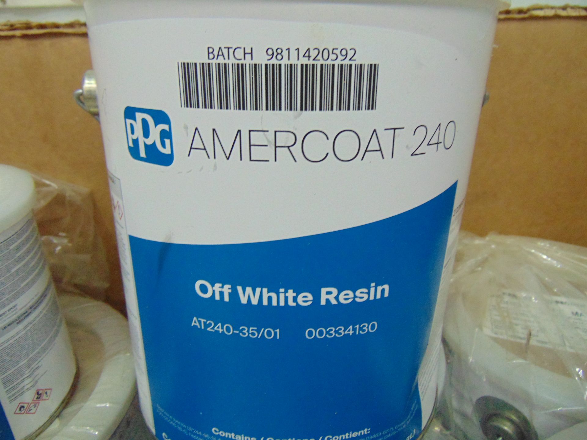 40 x Unissued Cans of Amercoat 240 Off White Resin - Bild 4 aus 7