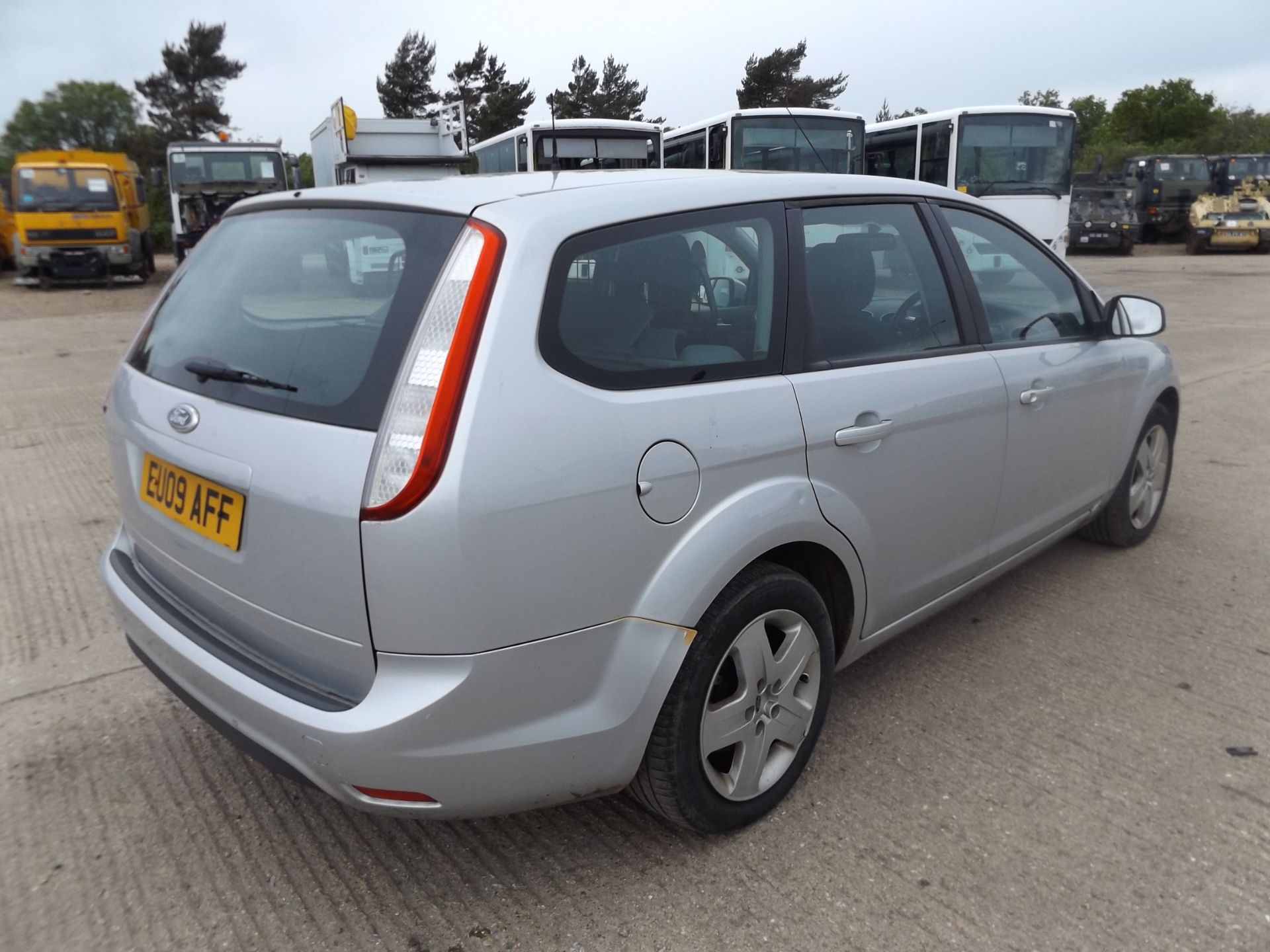 Ford Focus 1.8TDCi Estate - Image 7 of 20