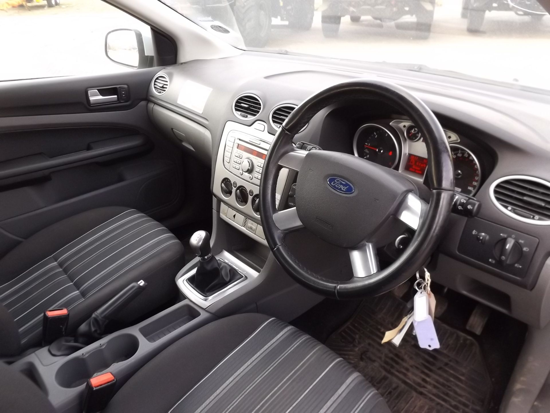 2009 Ford Focus 1.8TDi Style Estate 95,444 miles - Image 12 of 17