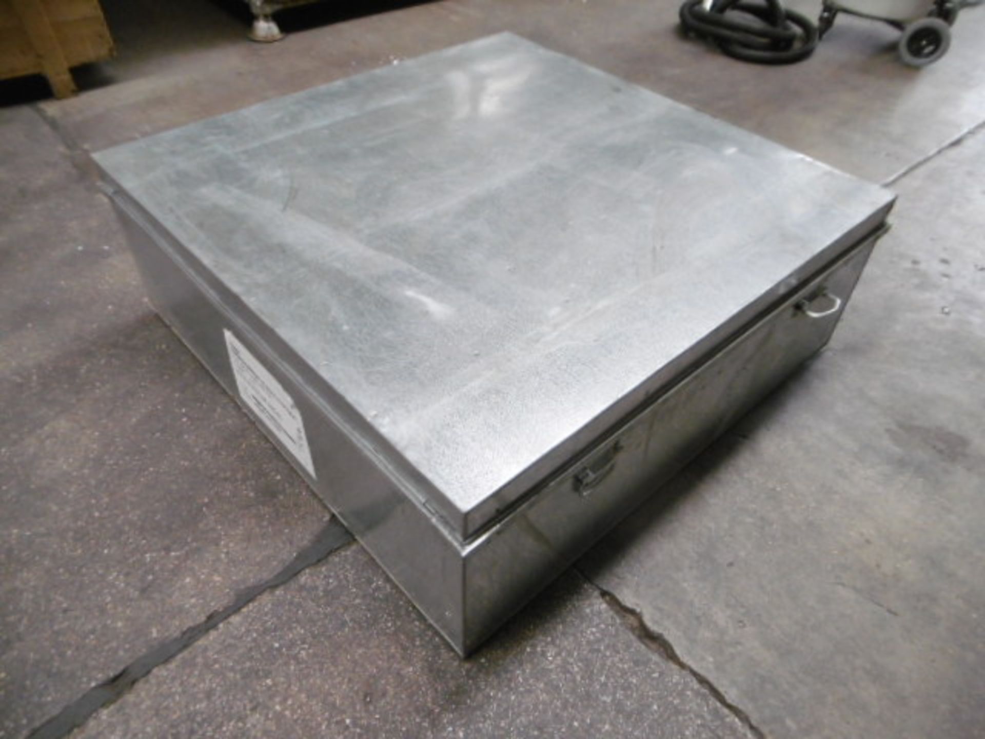 Unissued Steel Vehicle Box - Image 2 of 5