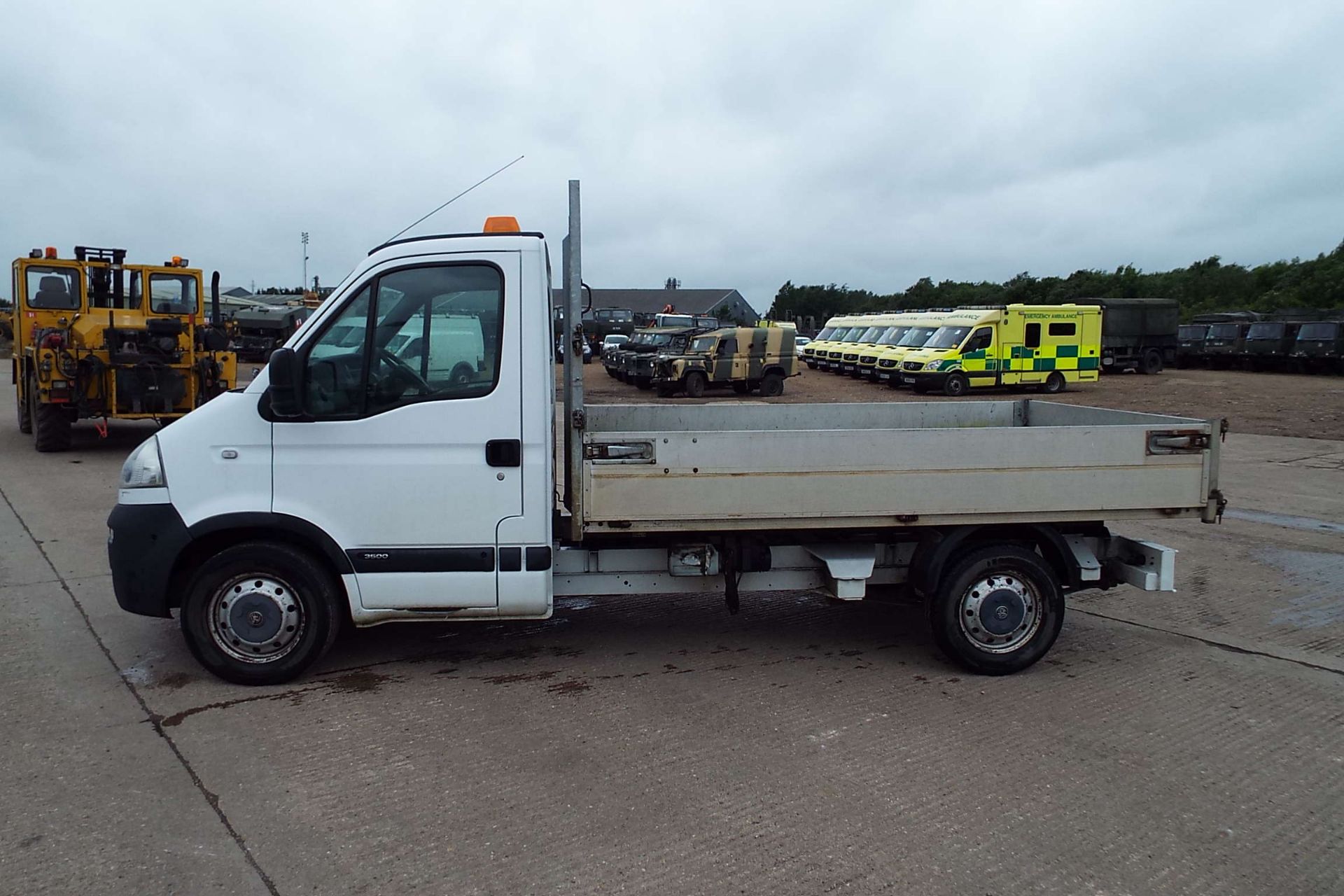 Vauxhall Movano 3500 2.5 CDTi MWB Flat Bed Tipper - Image 5 of 20