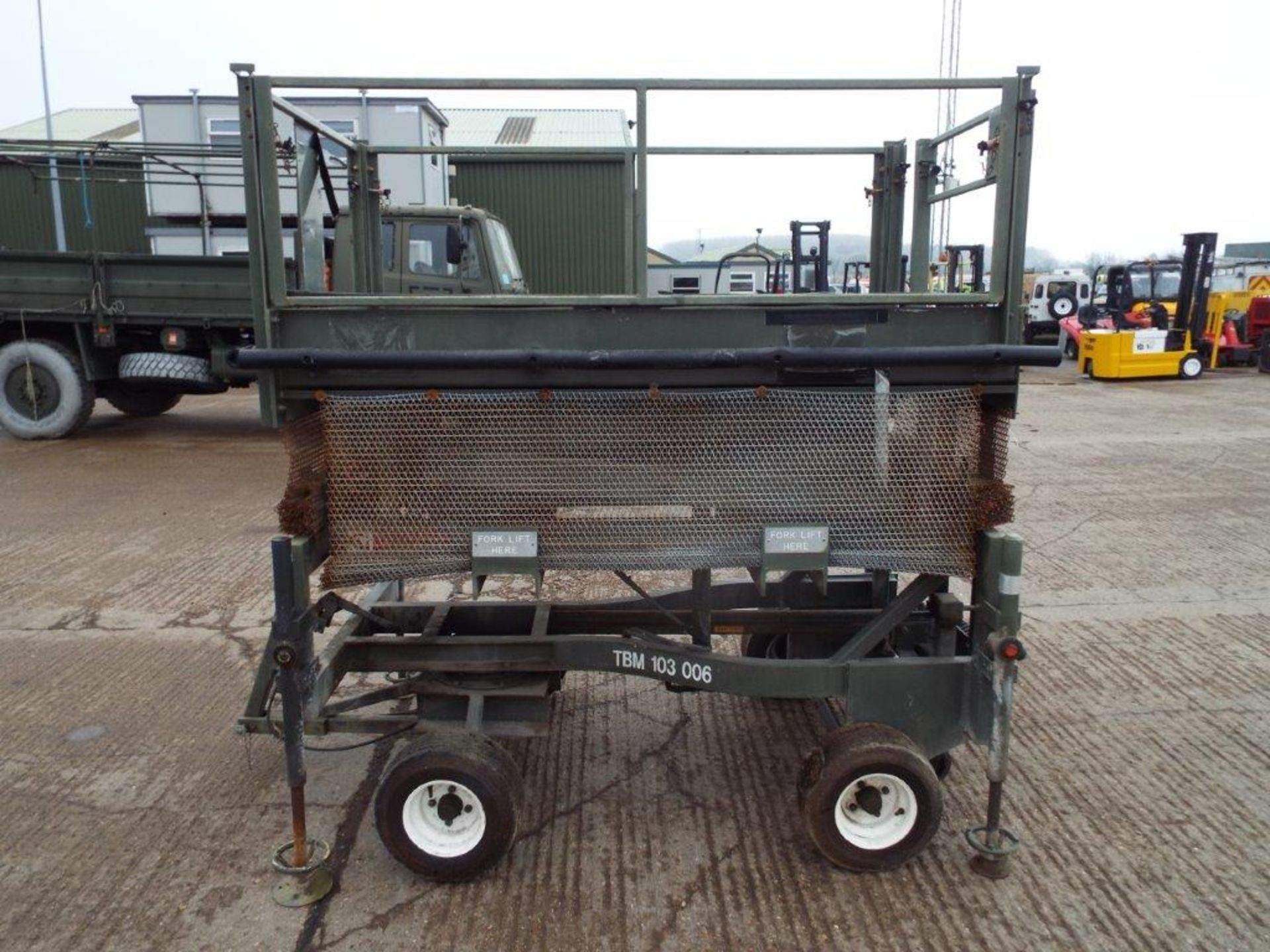 UK Lift 4m Mobile Hydraulic Work Platform - Bild 4 aus 15