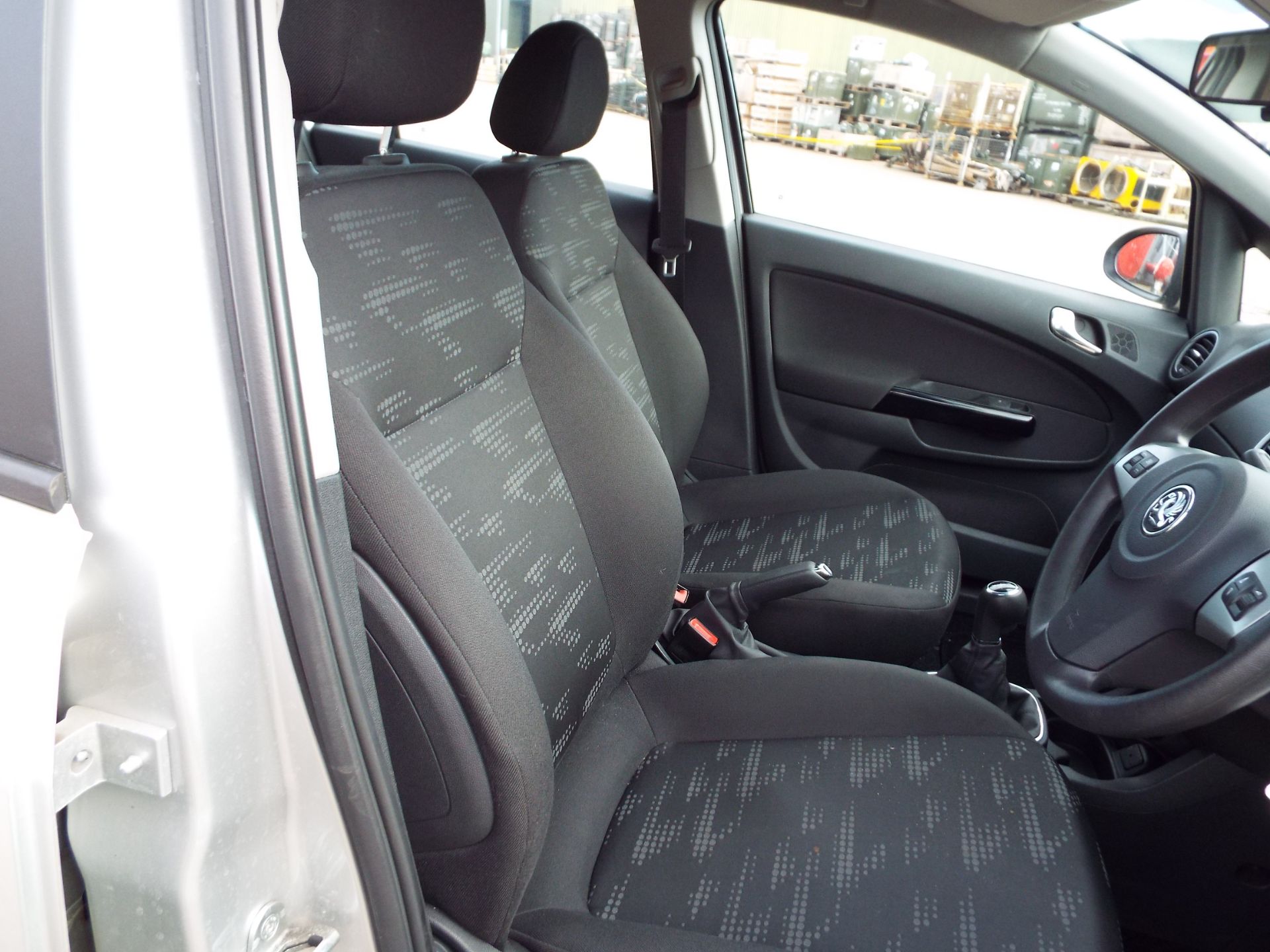 Vauxhall Corsa 1.3 CDTi exclusiv - Image 12 of 22