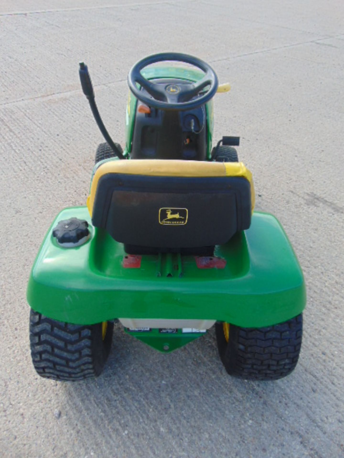 John Deere LT155 15hp Lawn Tractor. - Image 4 of 20