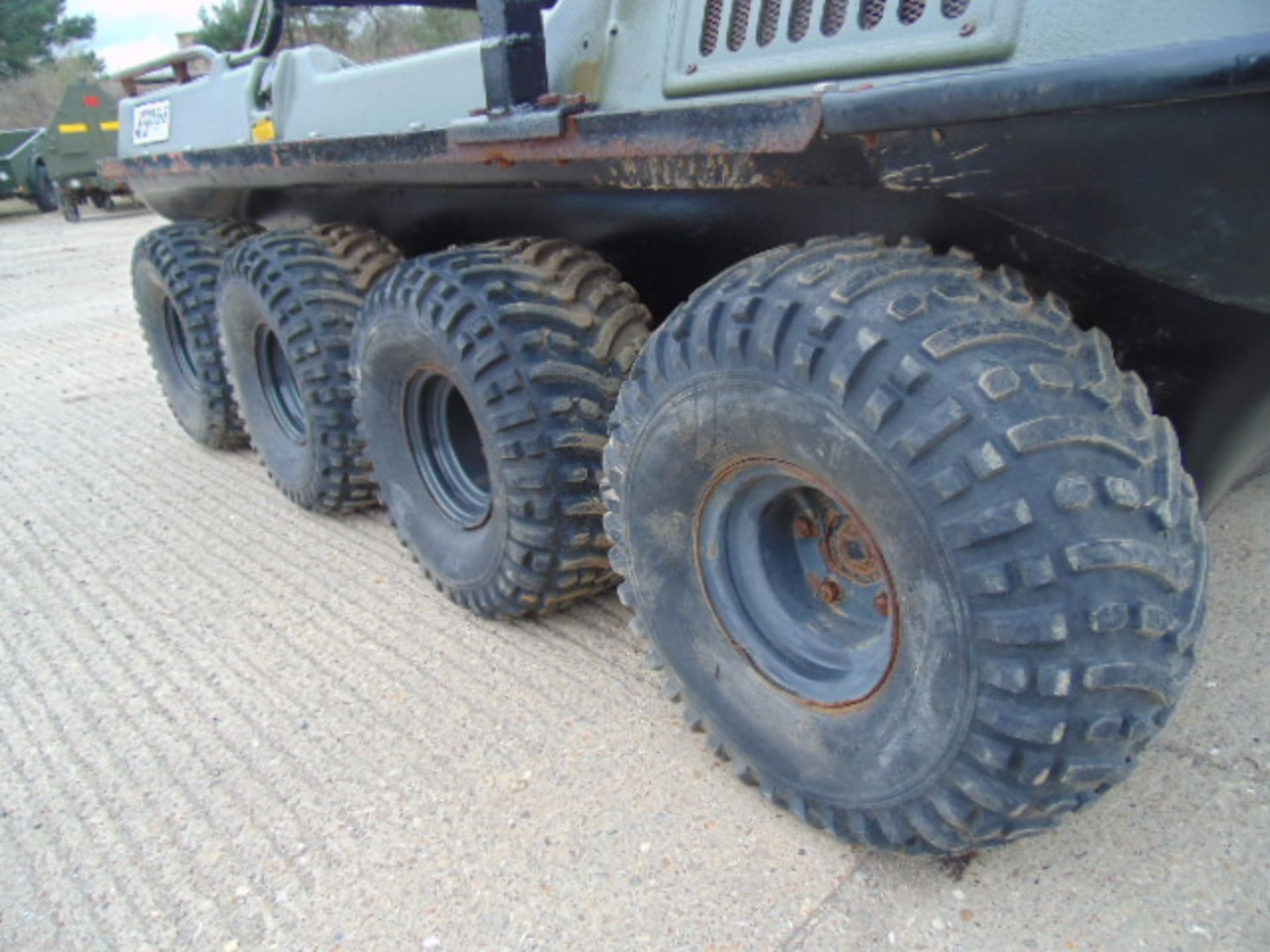 Argocat 8x8 Response Amphibious ATV with Front Mounted Winch - Bild 24 aus 28