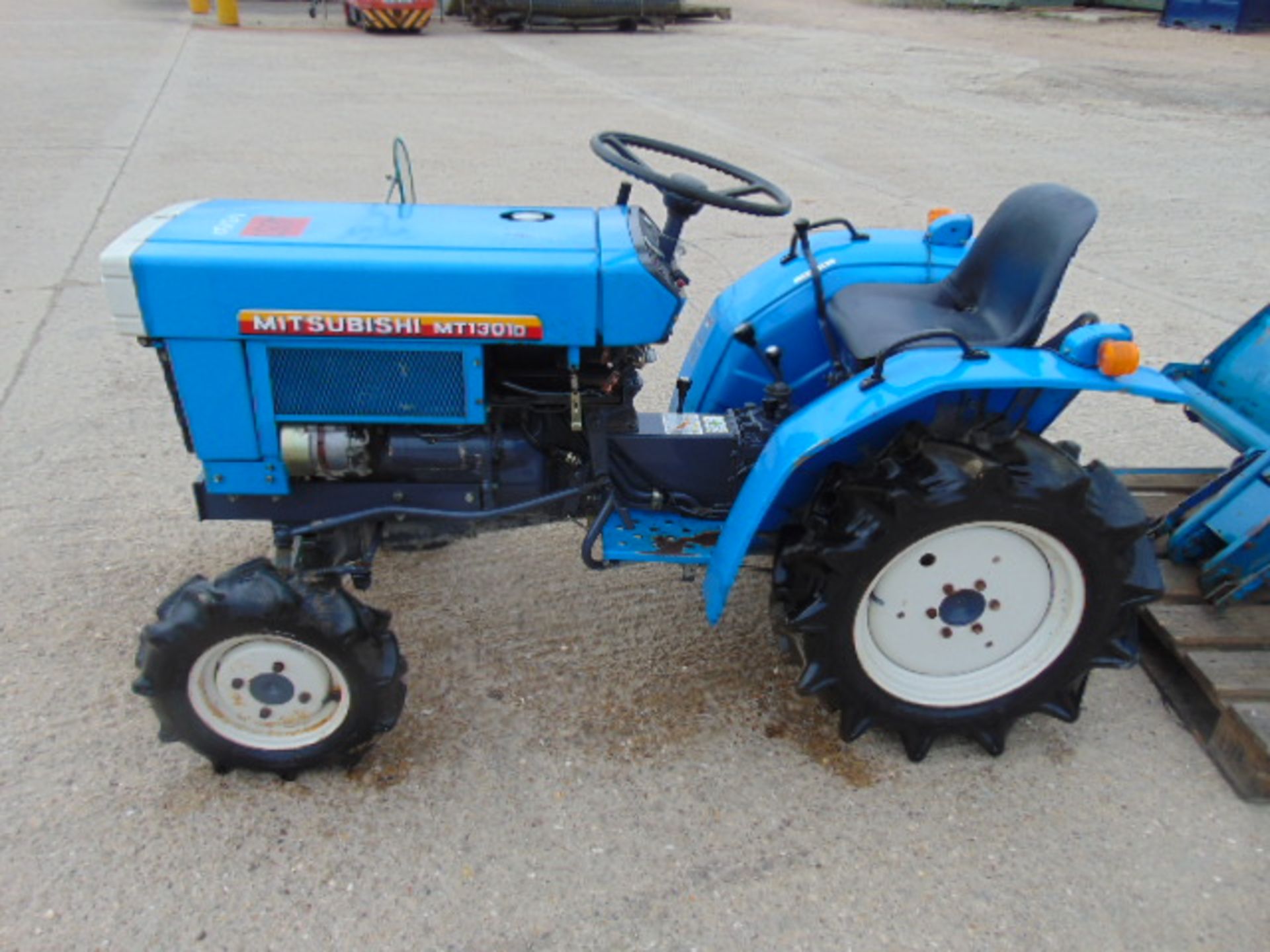 Mitsubishi MT1301D Compact Tractor with Rotovator - Image 5 of 25