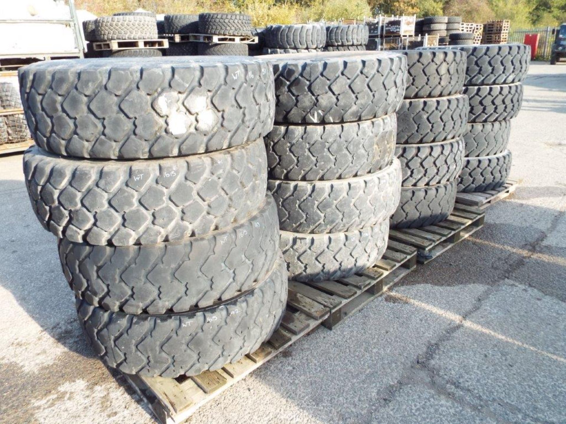 16 x Michelin XZL 365/85 R20 Tyres