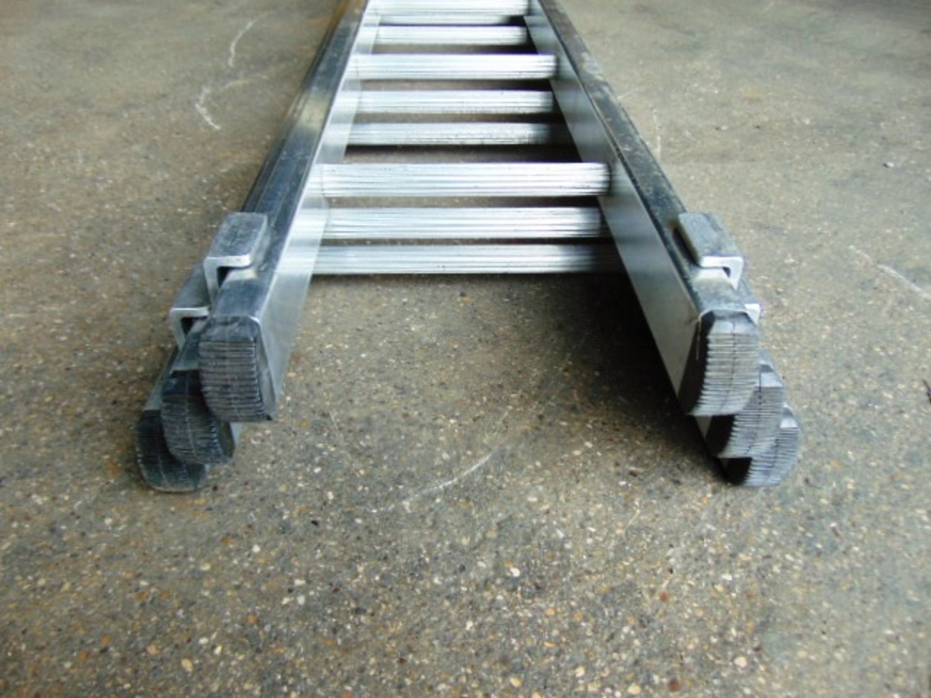 Bayley 3 Section Aluminium Ladder - Bild 3 aus 5