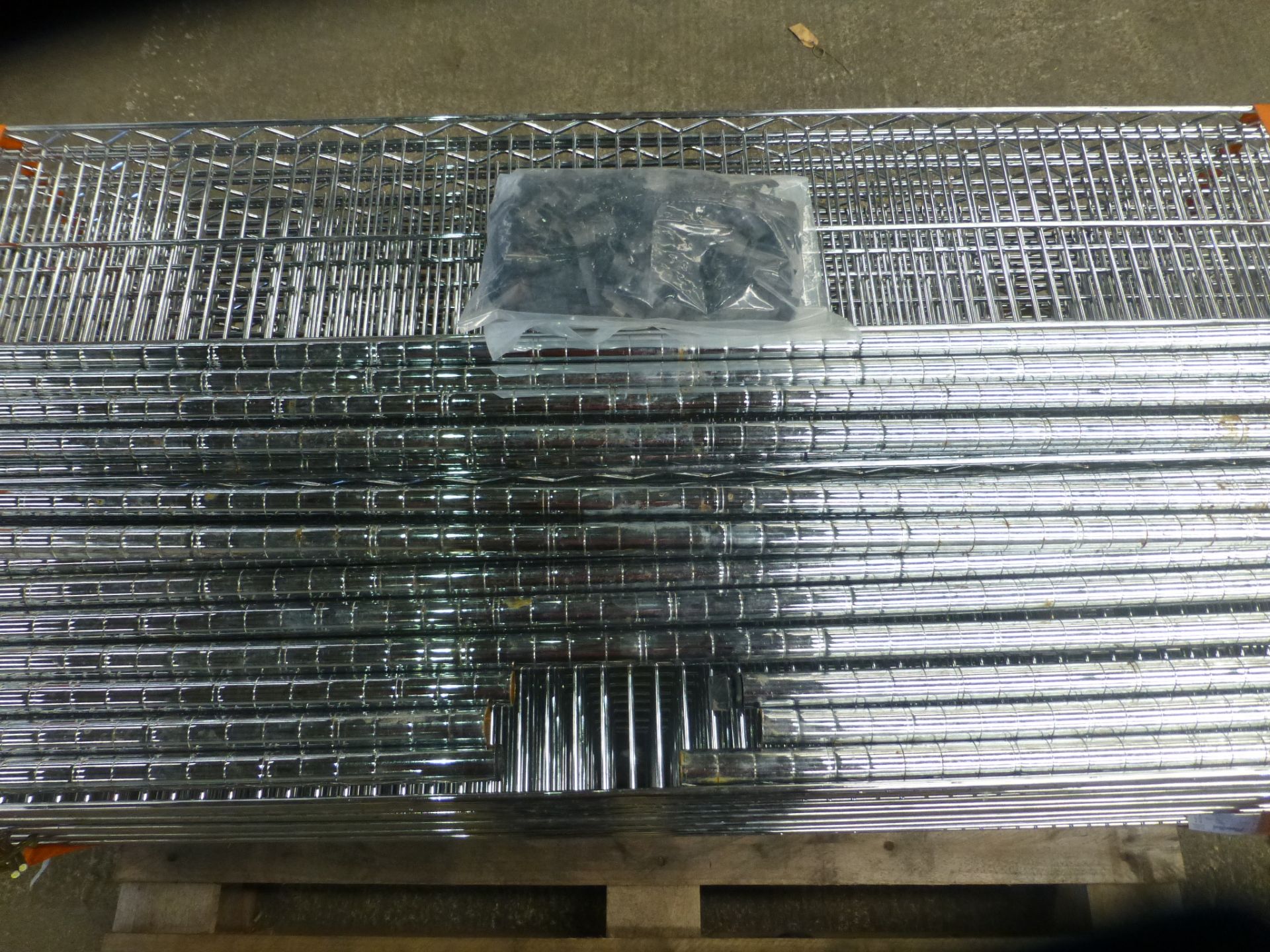 Stainless Steel Racking - Image 4 of 4