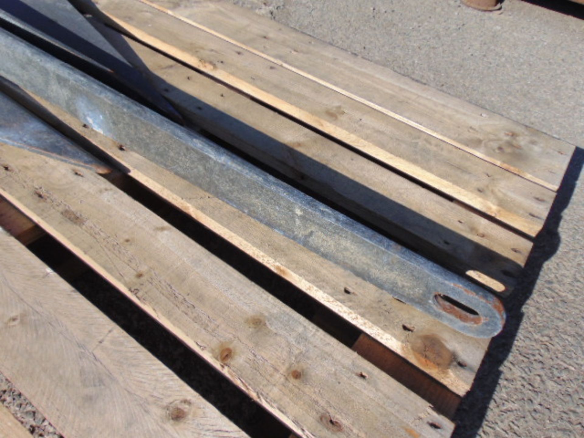 Heavy Duty 1.4m 60Kg Galvanised Anchor - Image 4 of 5