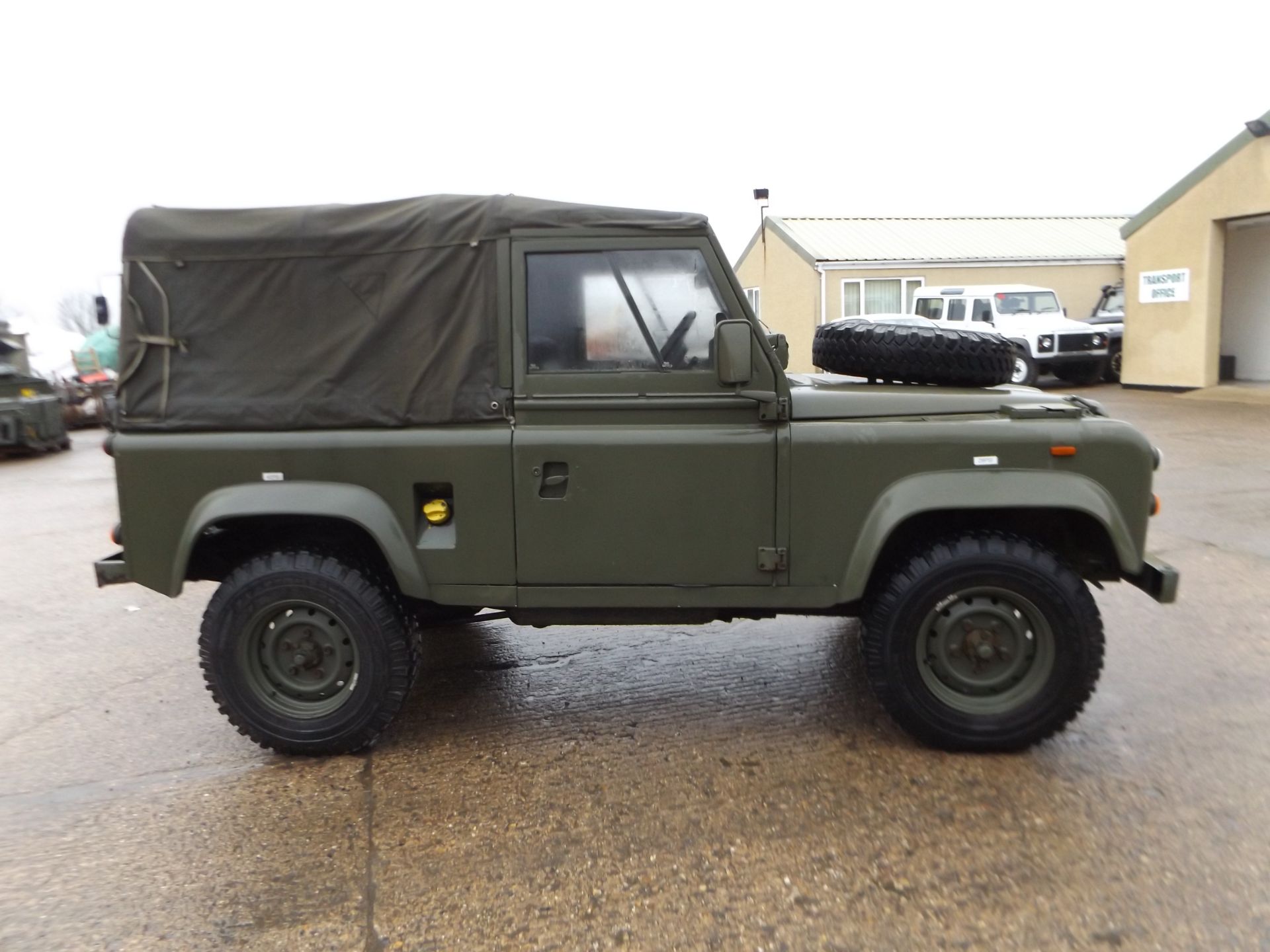 Land Rover Defender 90 Soft Top - Image 5 of 19