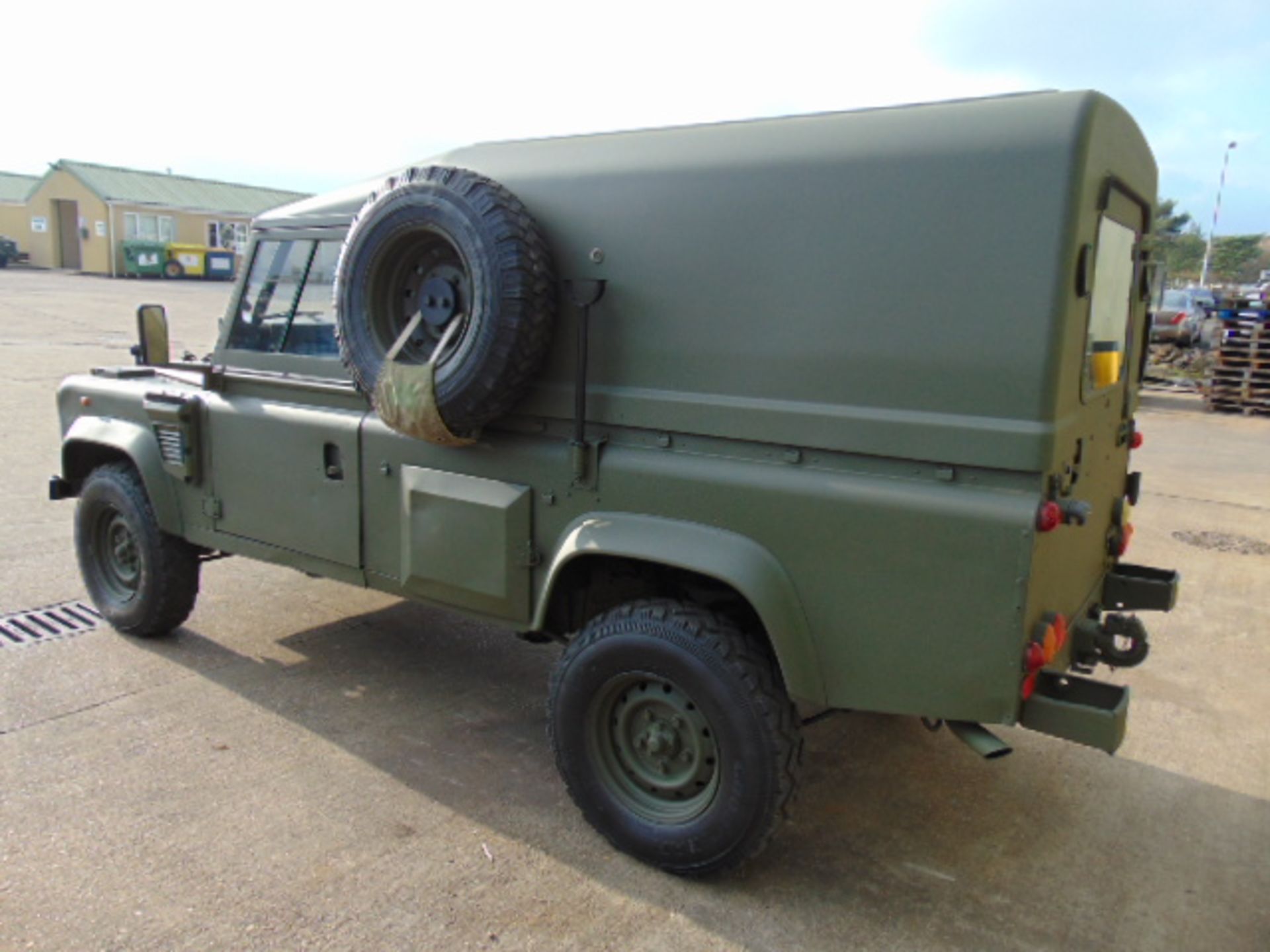 Military Specification Land Rover Wolf 110 Hard Top FFR - Bild 5 aus 21