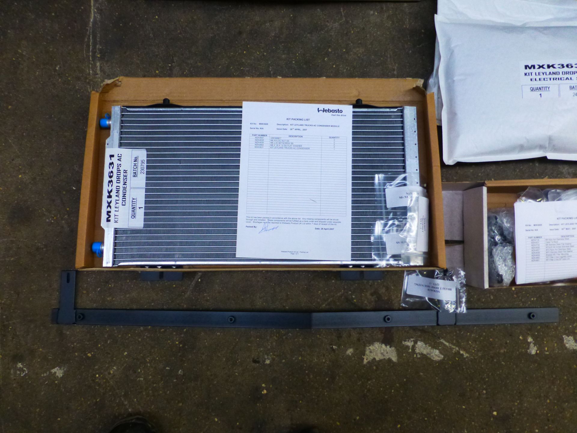 DAF Drops Air Conditioning Kit - Image 2 of 8