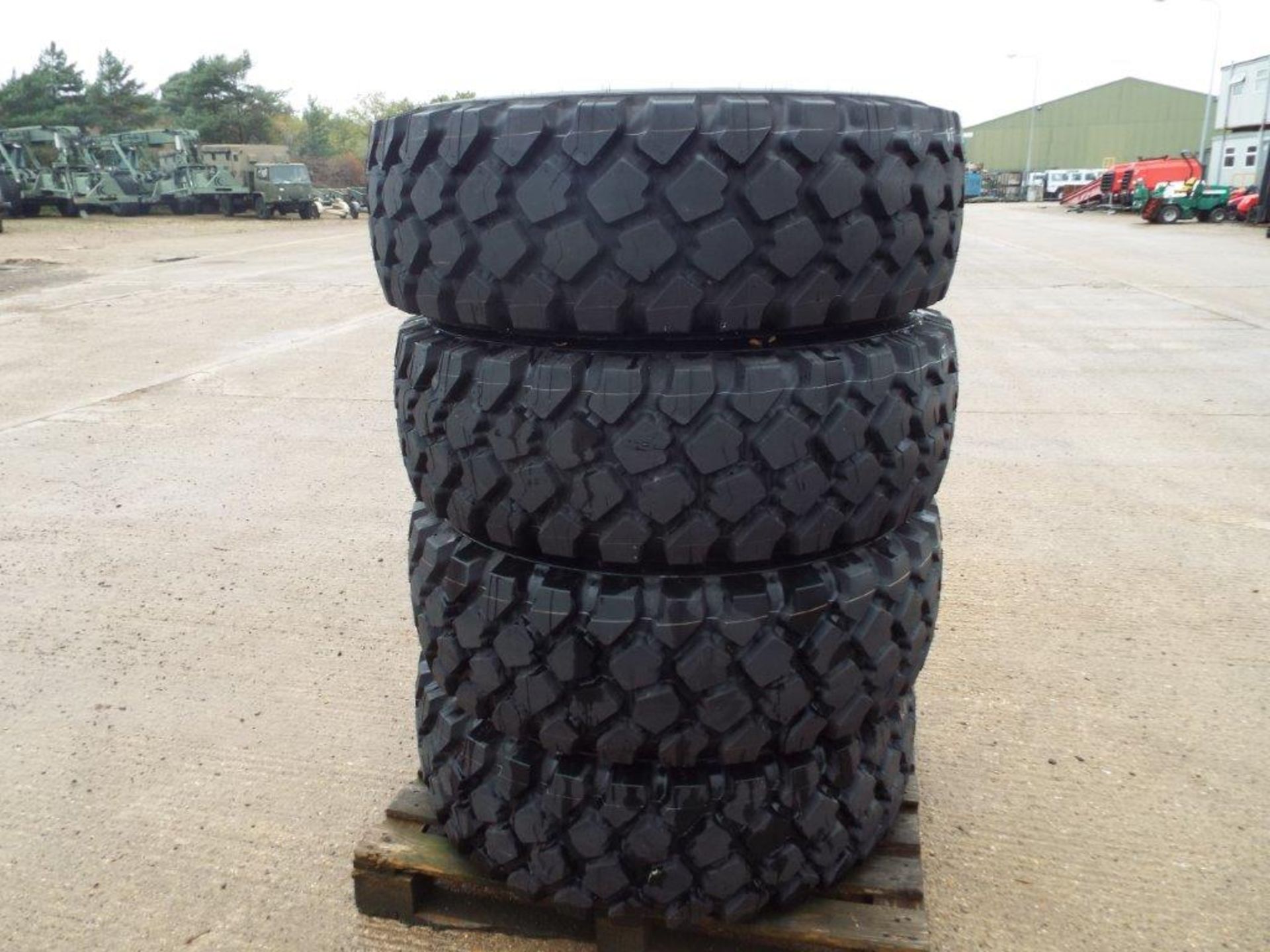 4 x Michelin XZL 395/85 R20 Tyres with 10 Stud Rims