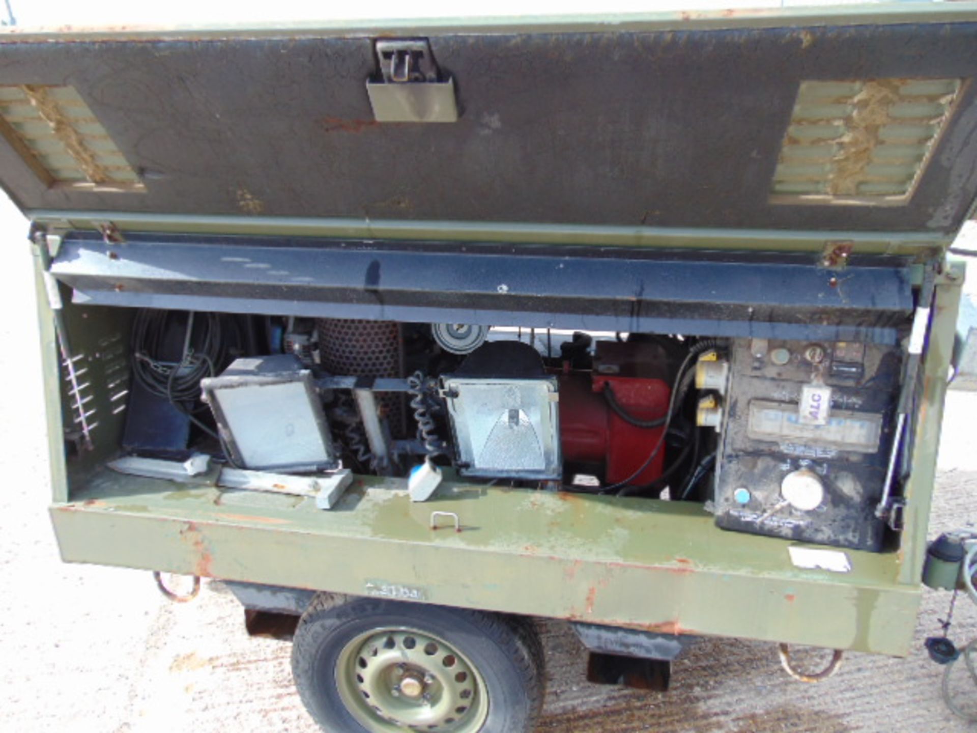 HyLite Trailer Mounted TS2 Lighting Tower - Image 8 of 13