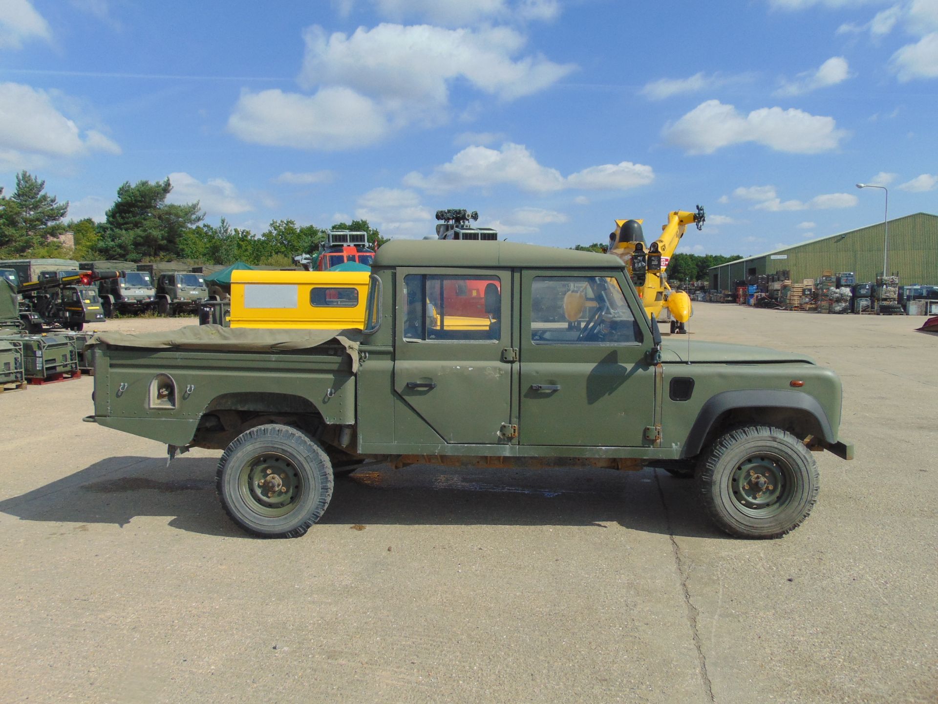 Land Rover Defender 130 TD5 Double Cab Pick Up - Image 8 of 23