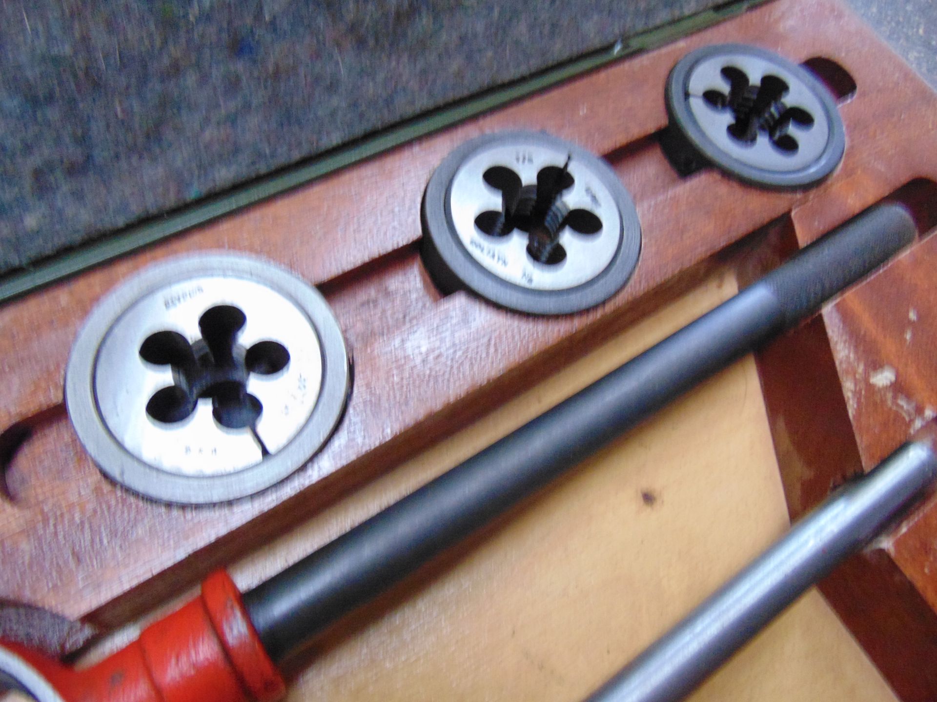 Tap and Die Rethreading Set - Image 6 of 8