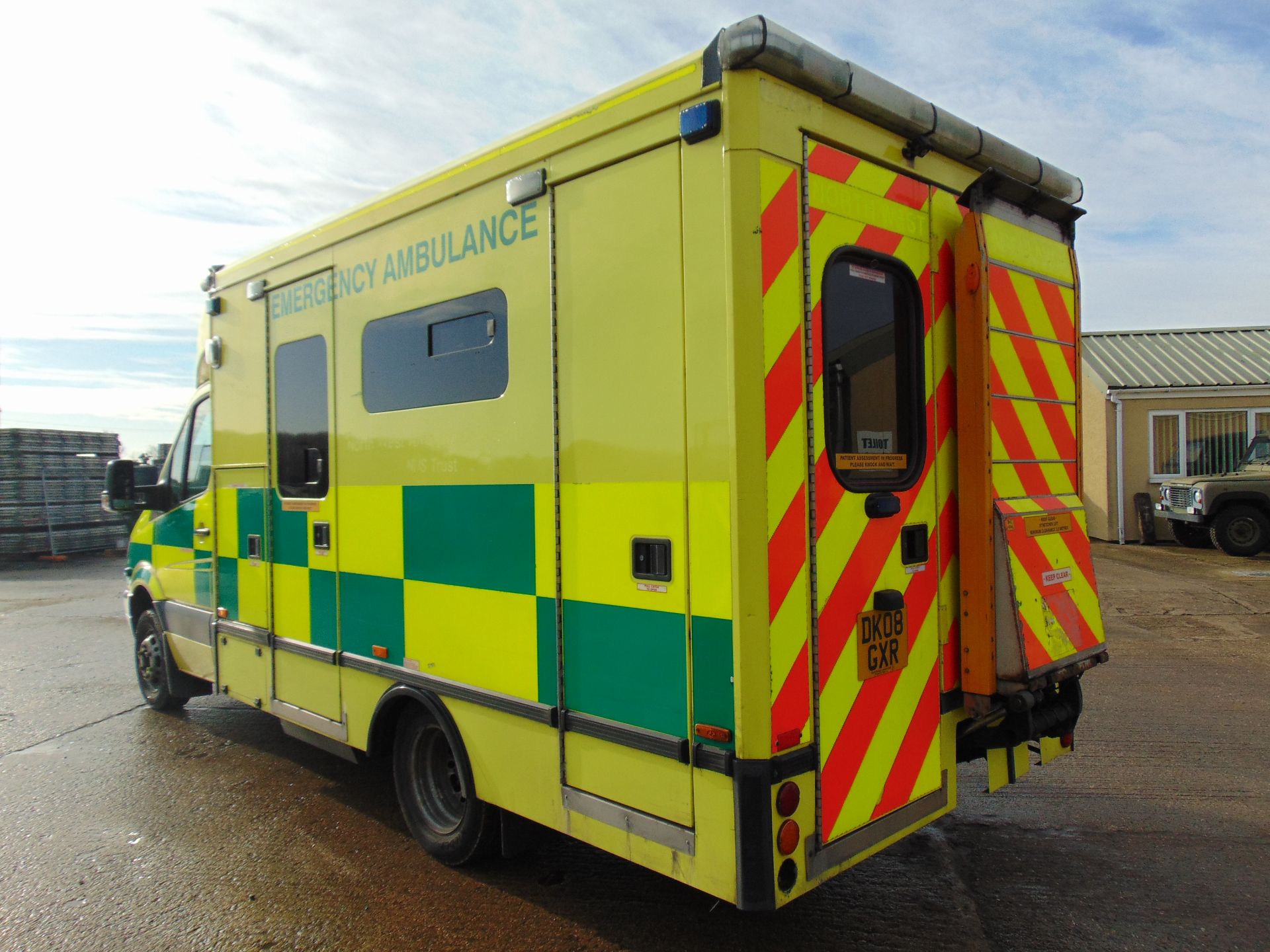 Mercedes Sprinter 515 CDI Turbo Diesel Ambulance - Image 8 of 21