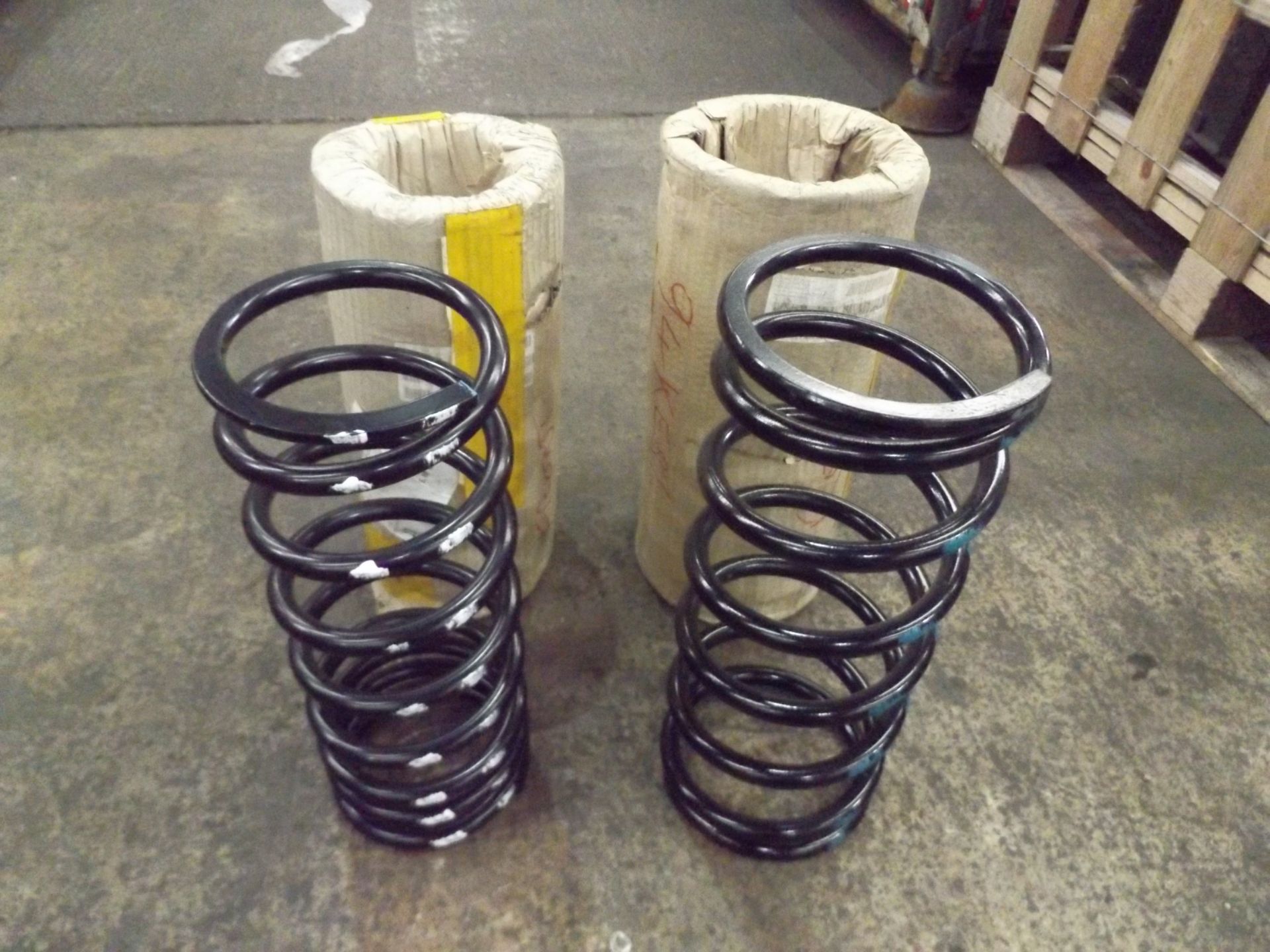 Set of 4 x Land Rover 110 Coil Springs P/No NRC8045/NRC7000