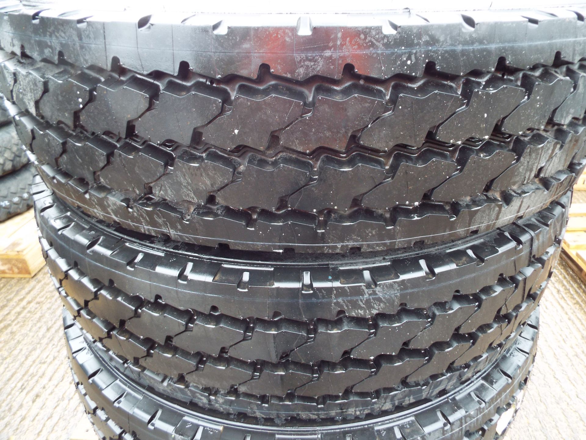 4 x Michelin XZY-2 12.00 R22.5 Tyres - Image 5 of 5