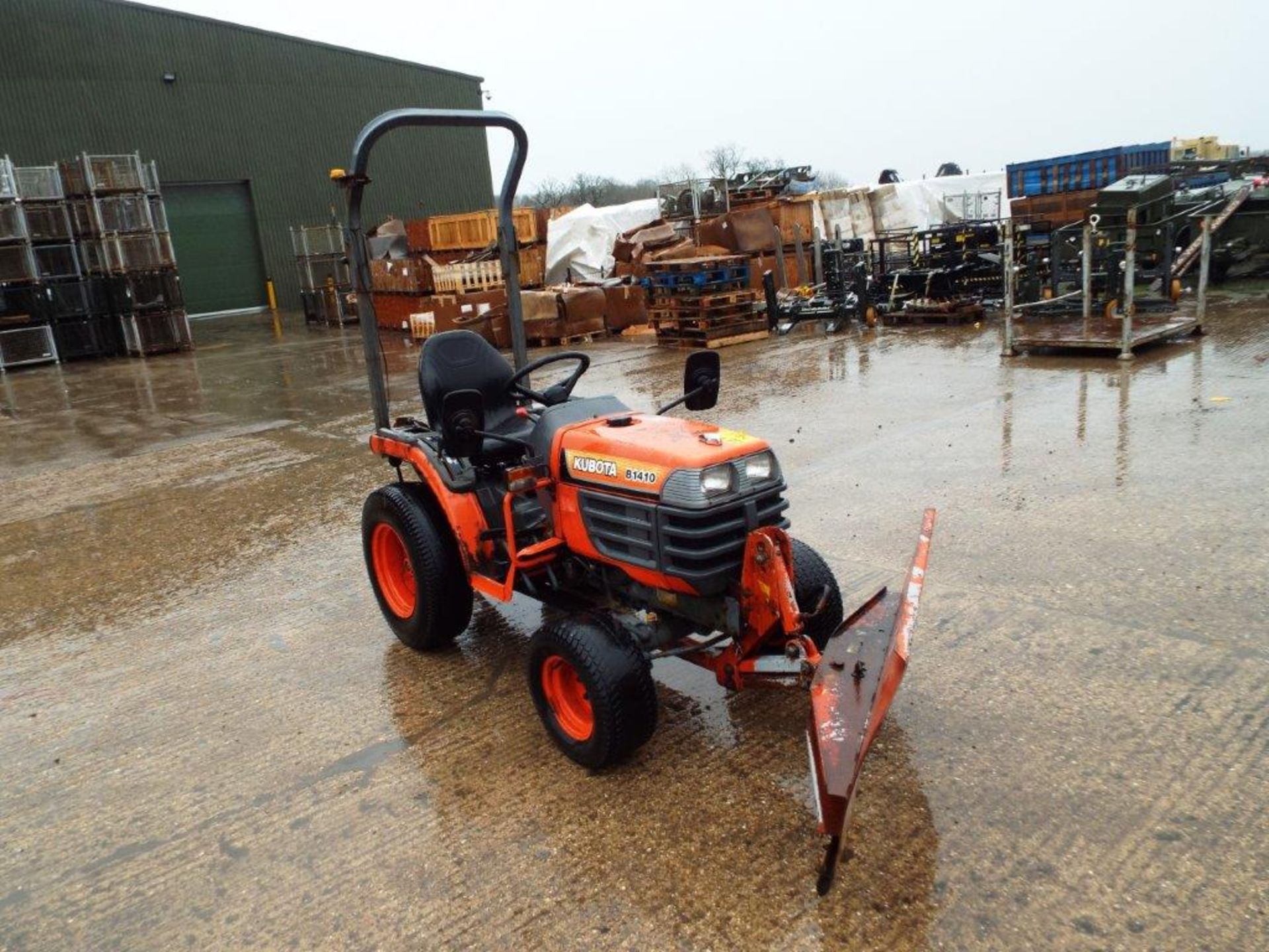 Kubota B1410D 4WD Diesel Powered Compact Tractor with Hydraulic Snow Plough Attachment