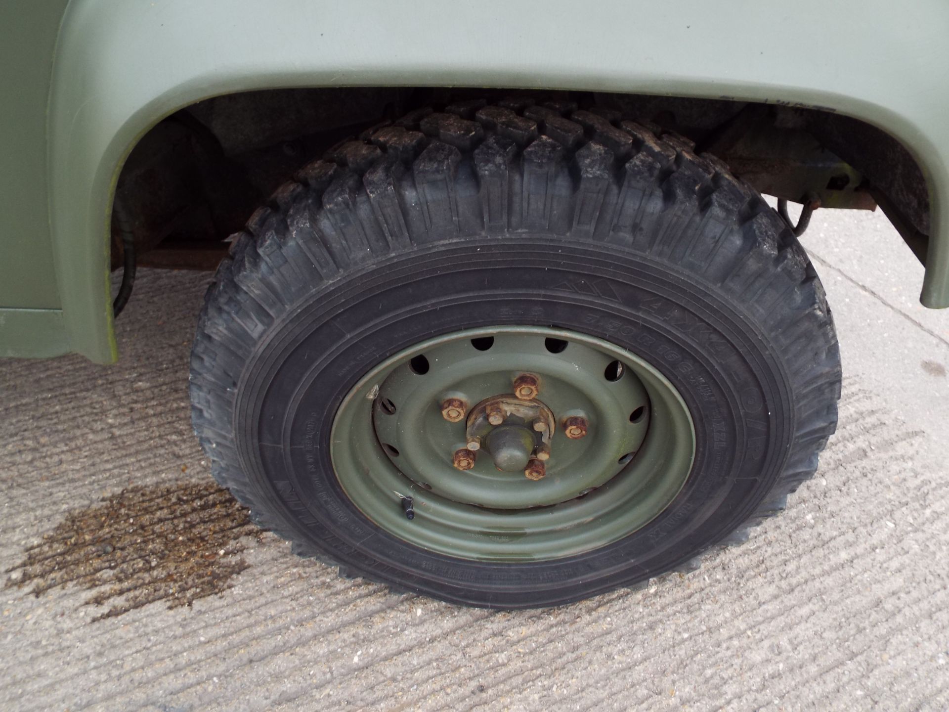 Land Rover Defender 110 Hard Top - Image 21 of 22