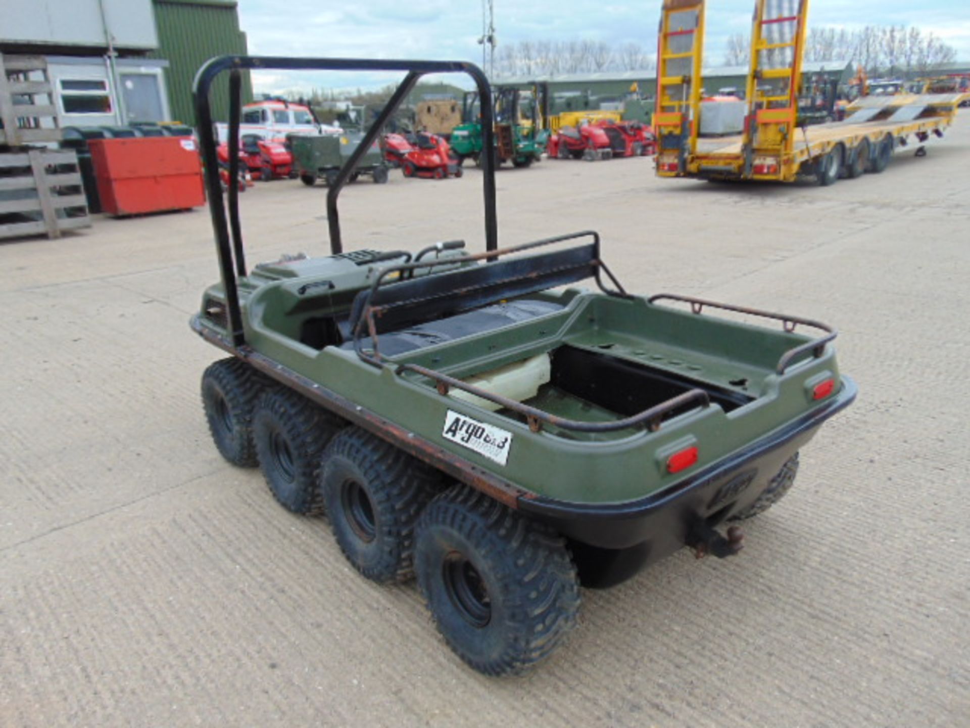 Argocat 8x8 Response Amphibious ATV with Front Mounted Winch - Image 5 of 28