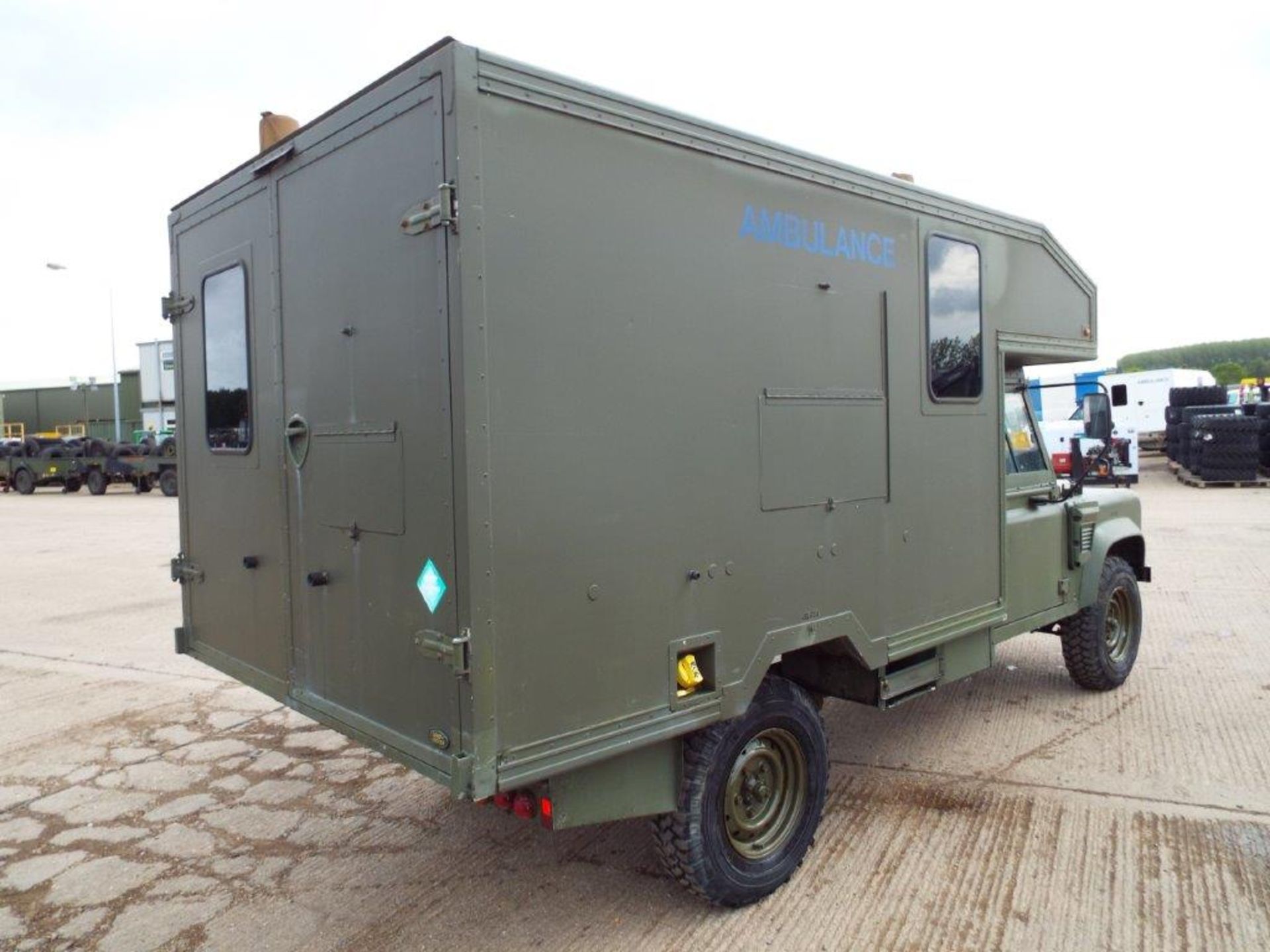 Military Specification Land Rover Wolf 130 Ambulance - Image 7 of 24