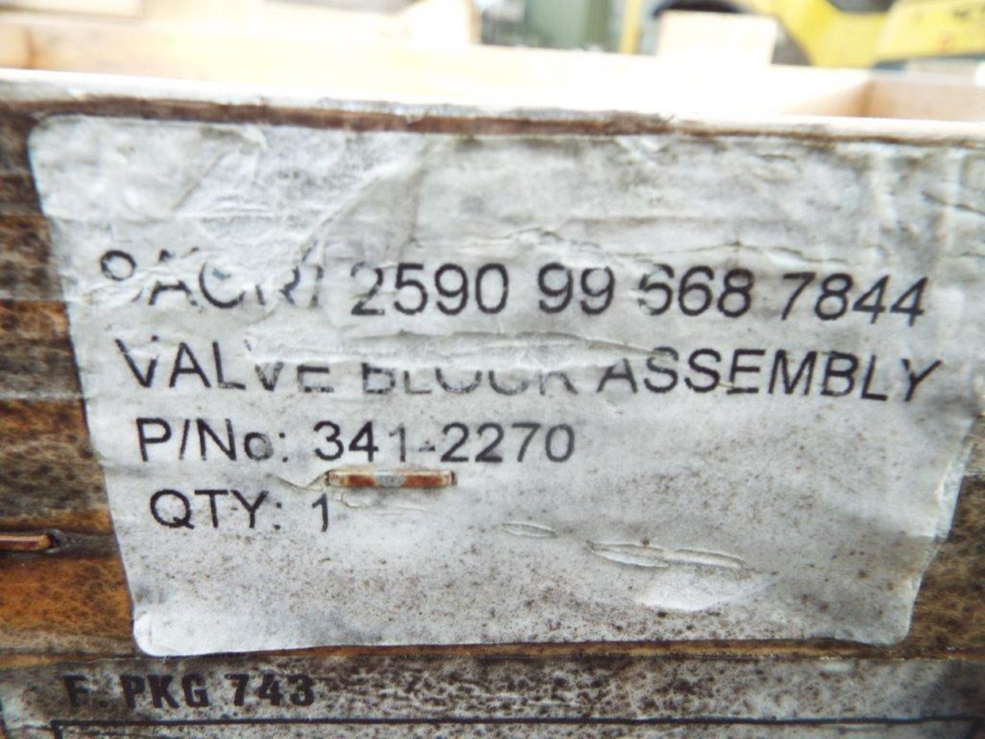 FV432 Valve Block Assy - Image 5 of 6