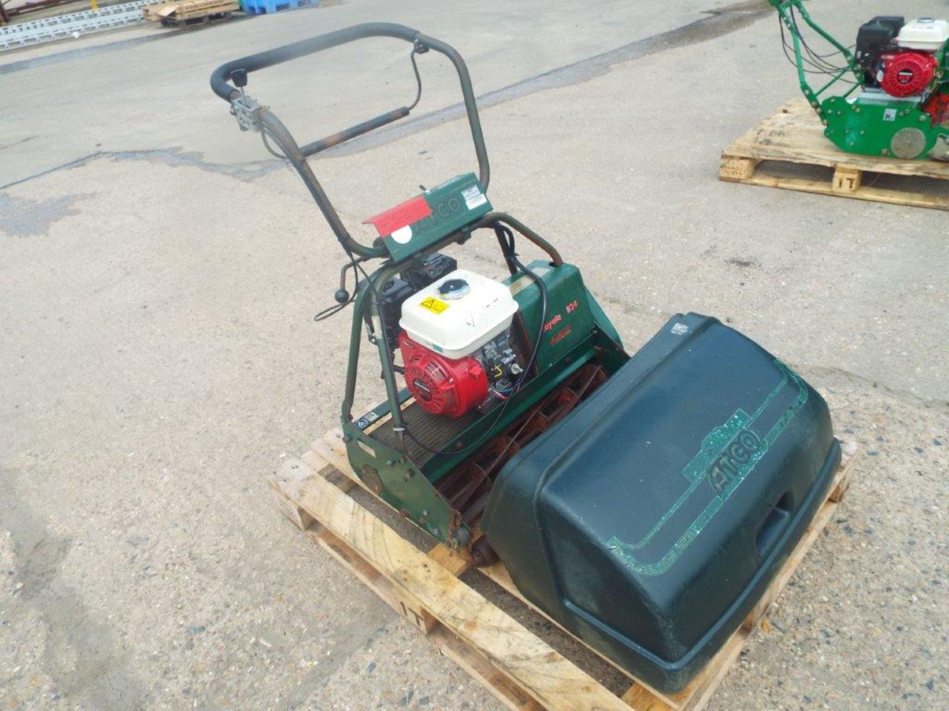 Atco Royale B24 Professional Cylinder Lawnmower