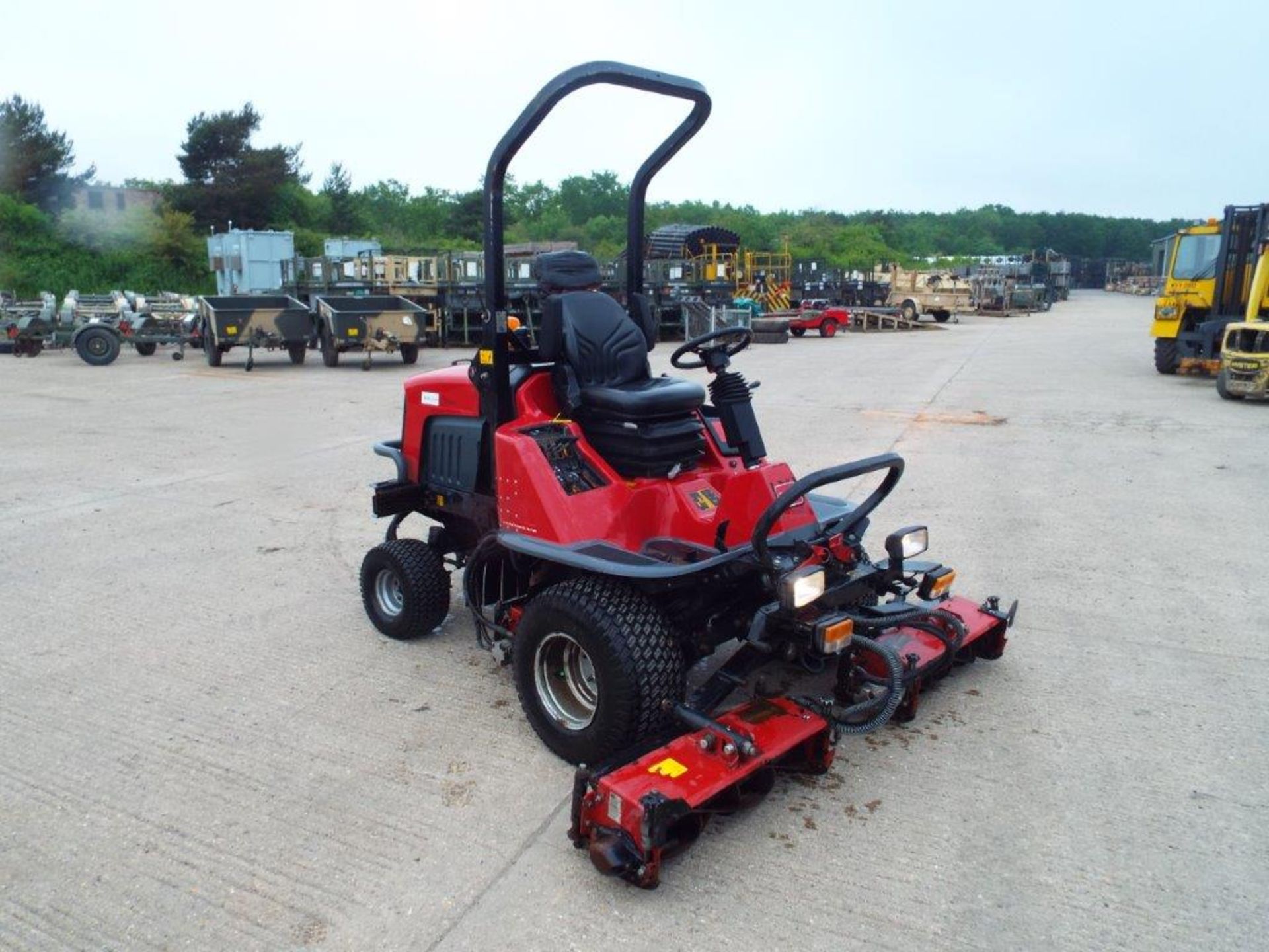 Toro LT340 4WD Triple Gang Ride on Mower