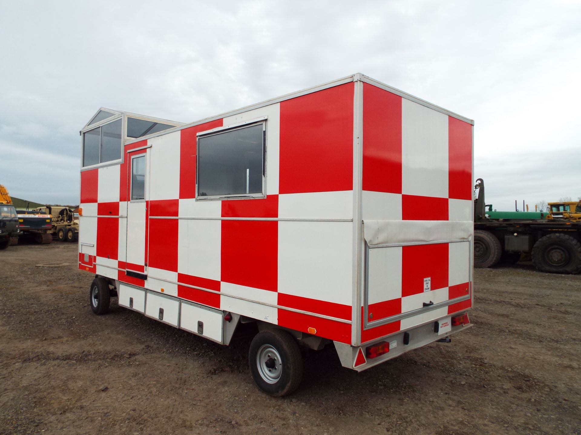 Mobile Observation and Command Centre - Image 4 of 53