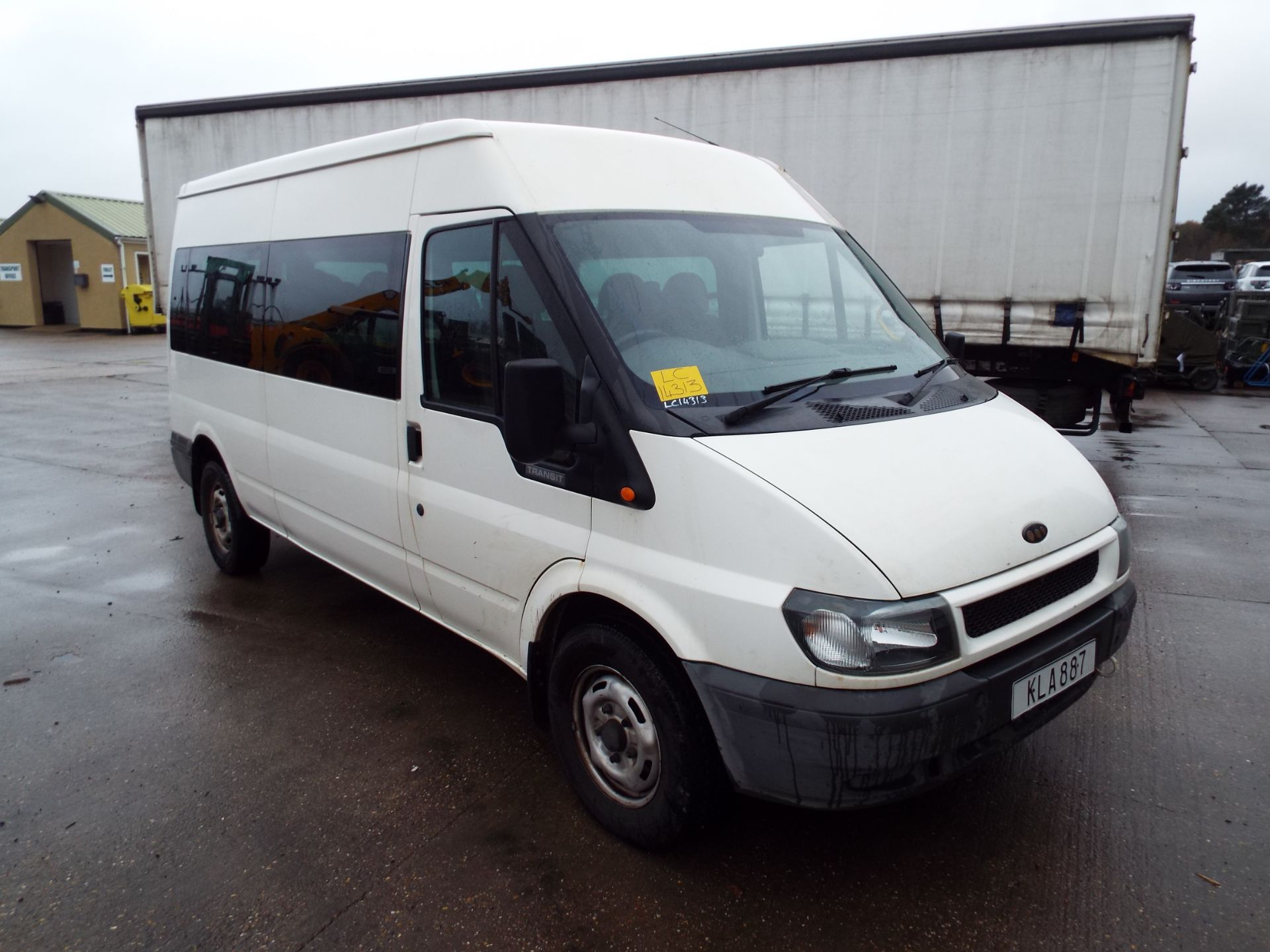 Ford Transit 11 Seat Minibus