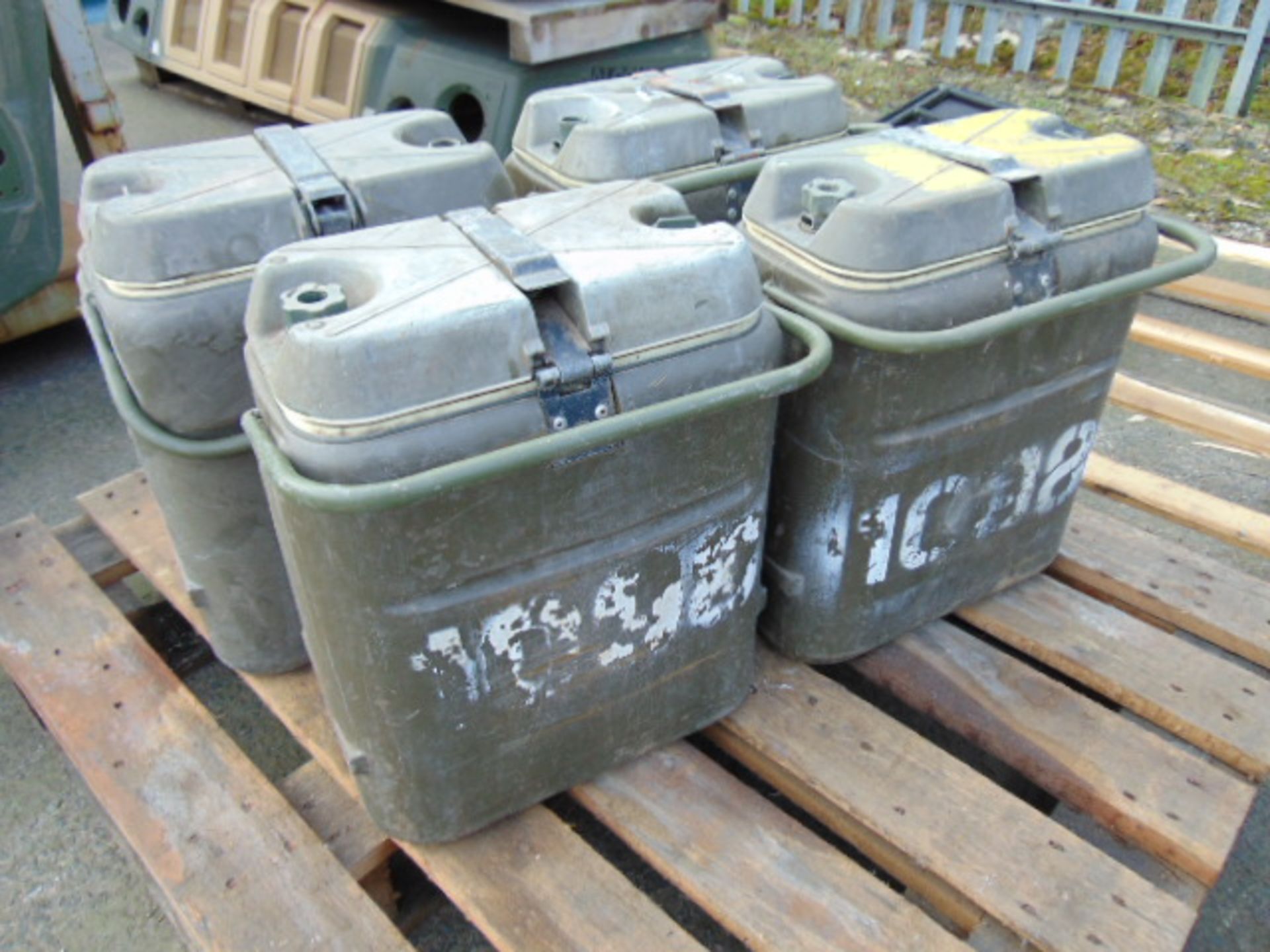 4 x British Army Norwegian Food and Drinks Container/Cooler