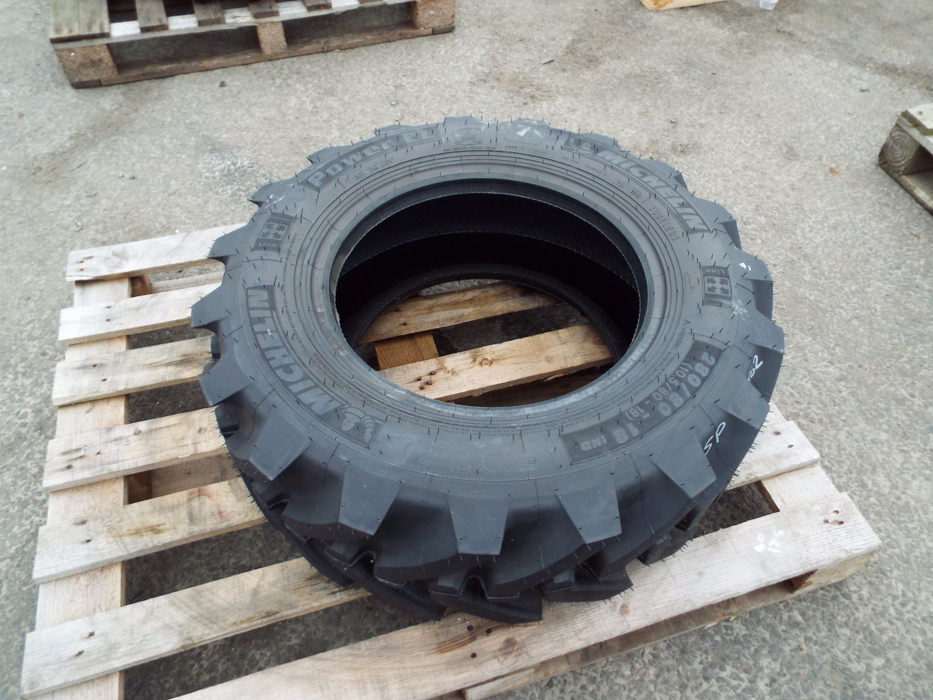 Michelin Power CL 280/80-18 Tyre