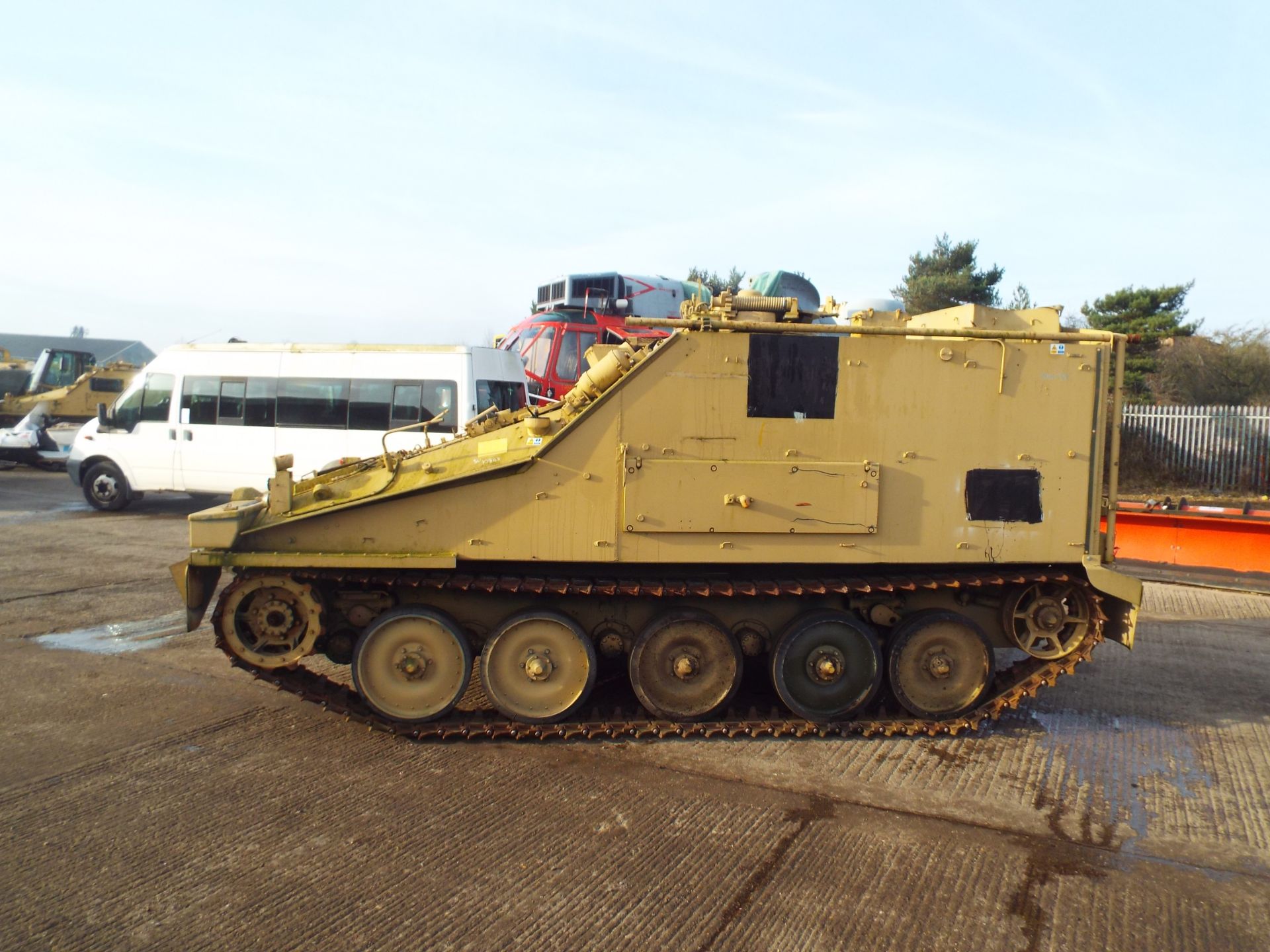 FV105 Sultan Armoured Personnel Carrier - Image 4 of 28