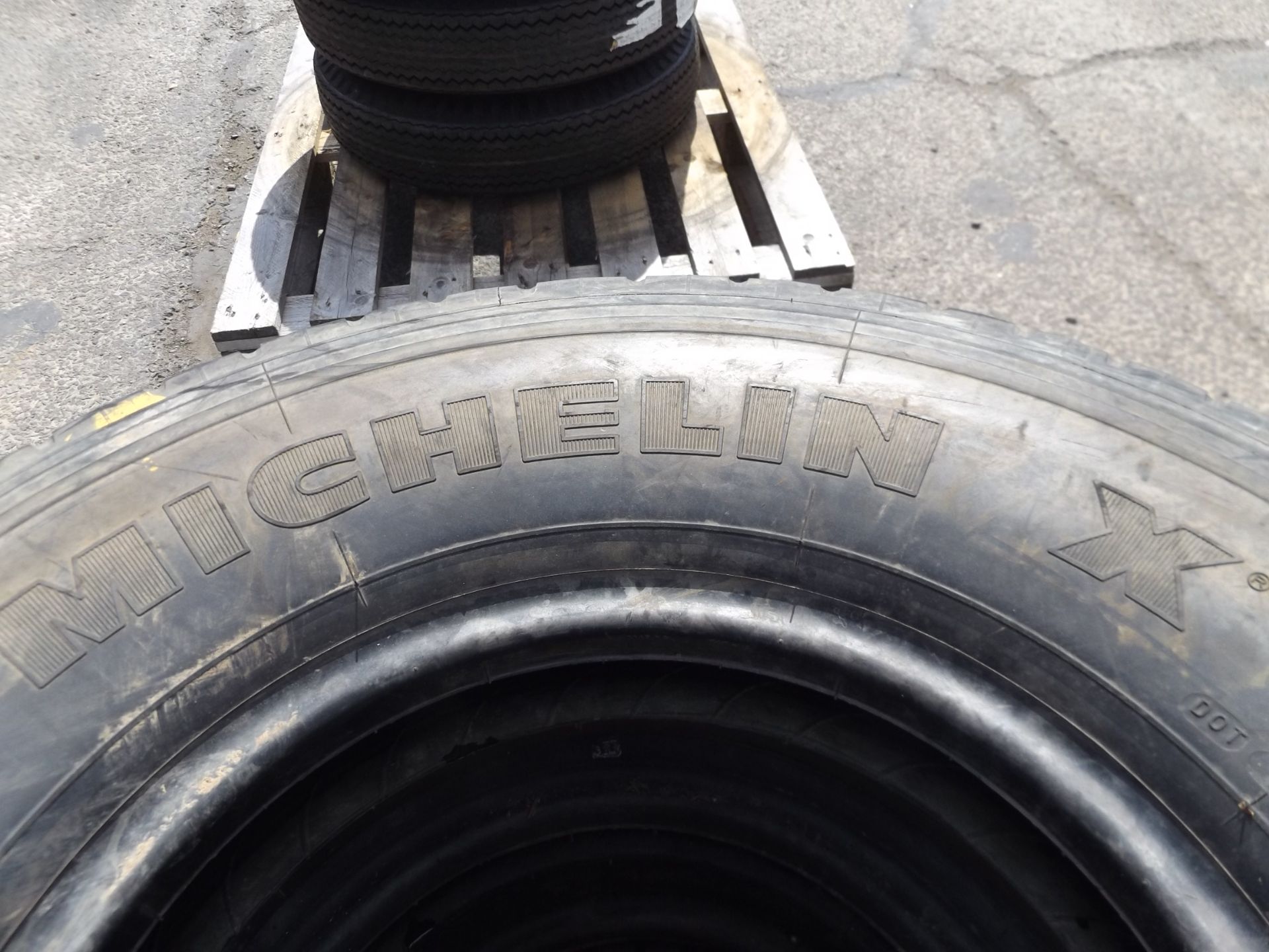3 x Michelin XZA 8.25 R16 Tyres - Image 3 of 5