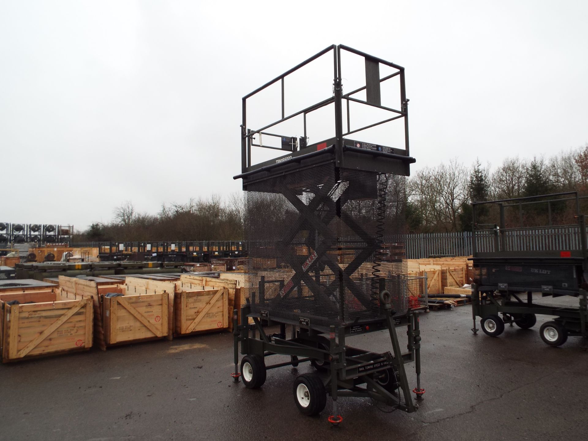 UK Lift 4m Mobile Hydraulic Work Platform - Image 9 of 17