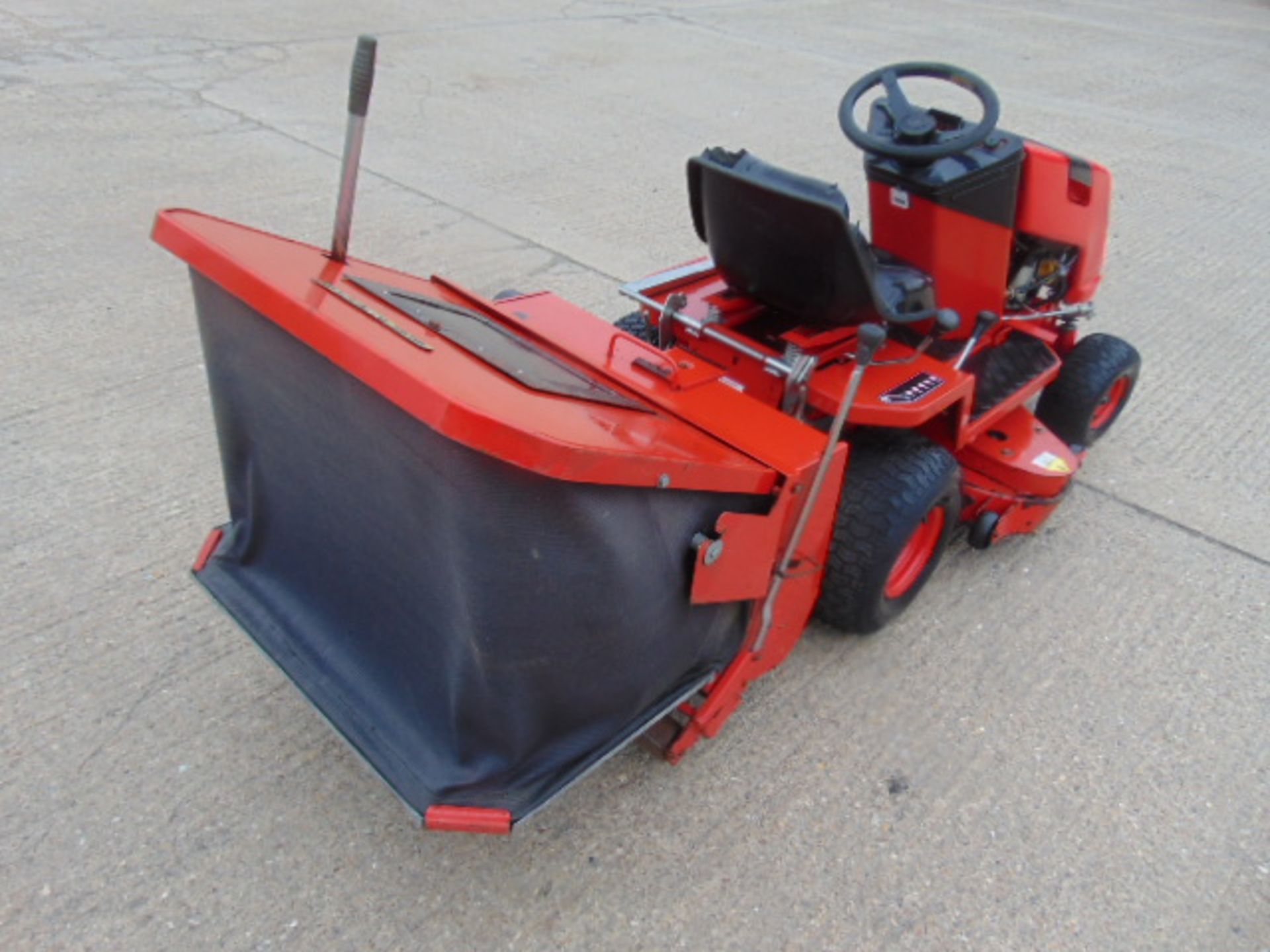 Countax K18 Twin Ride On Mower with Rear Brush and Grass Collector - Image 7 of 17