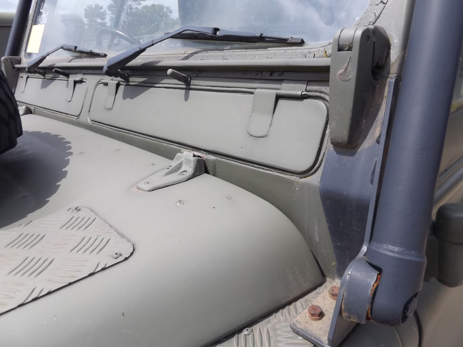 Land Rover TITHONUS 110 Hard Top - Image 16 of 18