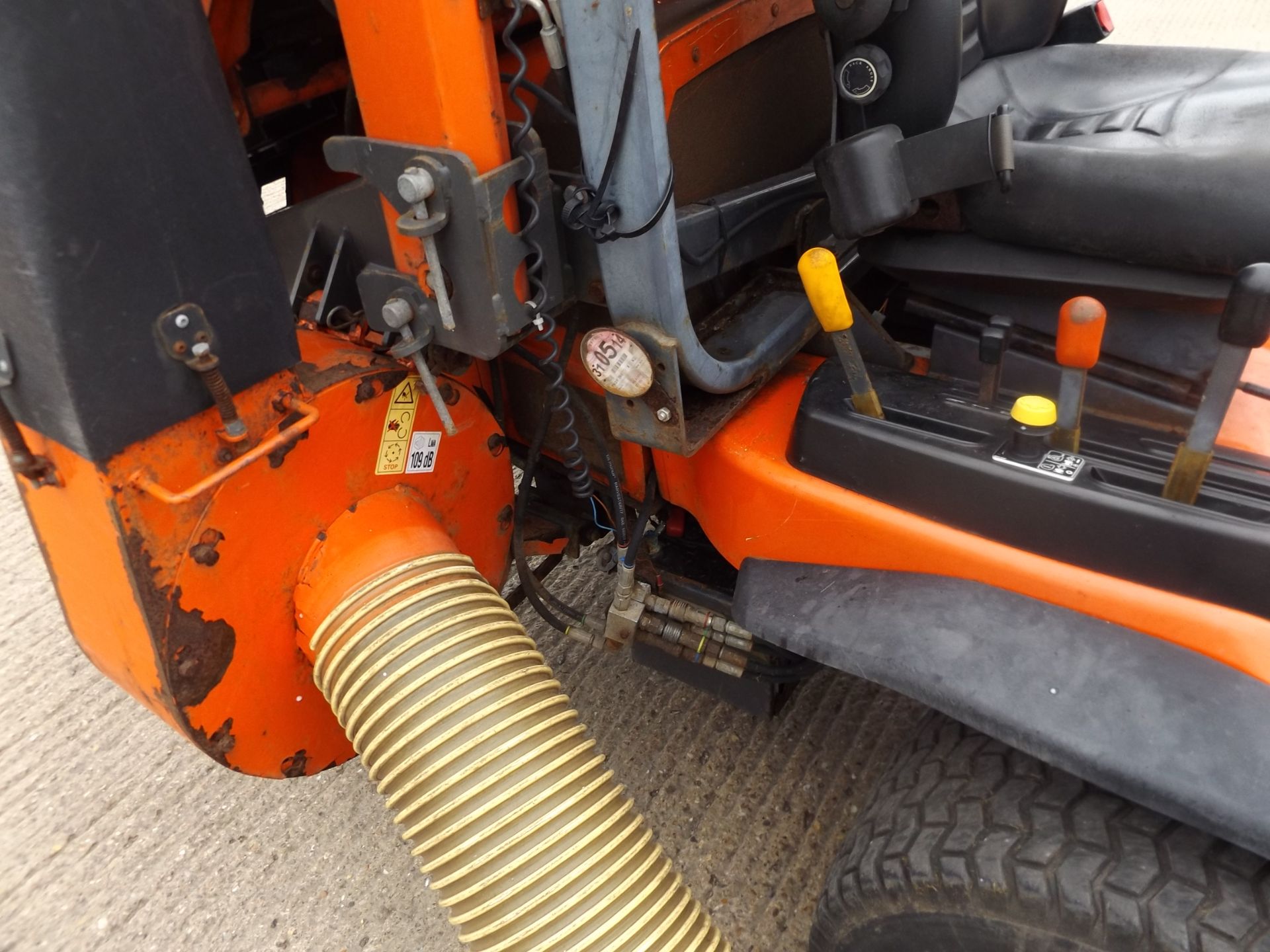 2009 Kubota F3680 4 x 4 Out Front Mower 36 HP Diesel - Image 3 of 12